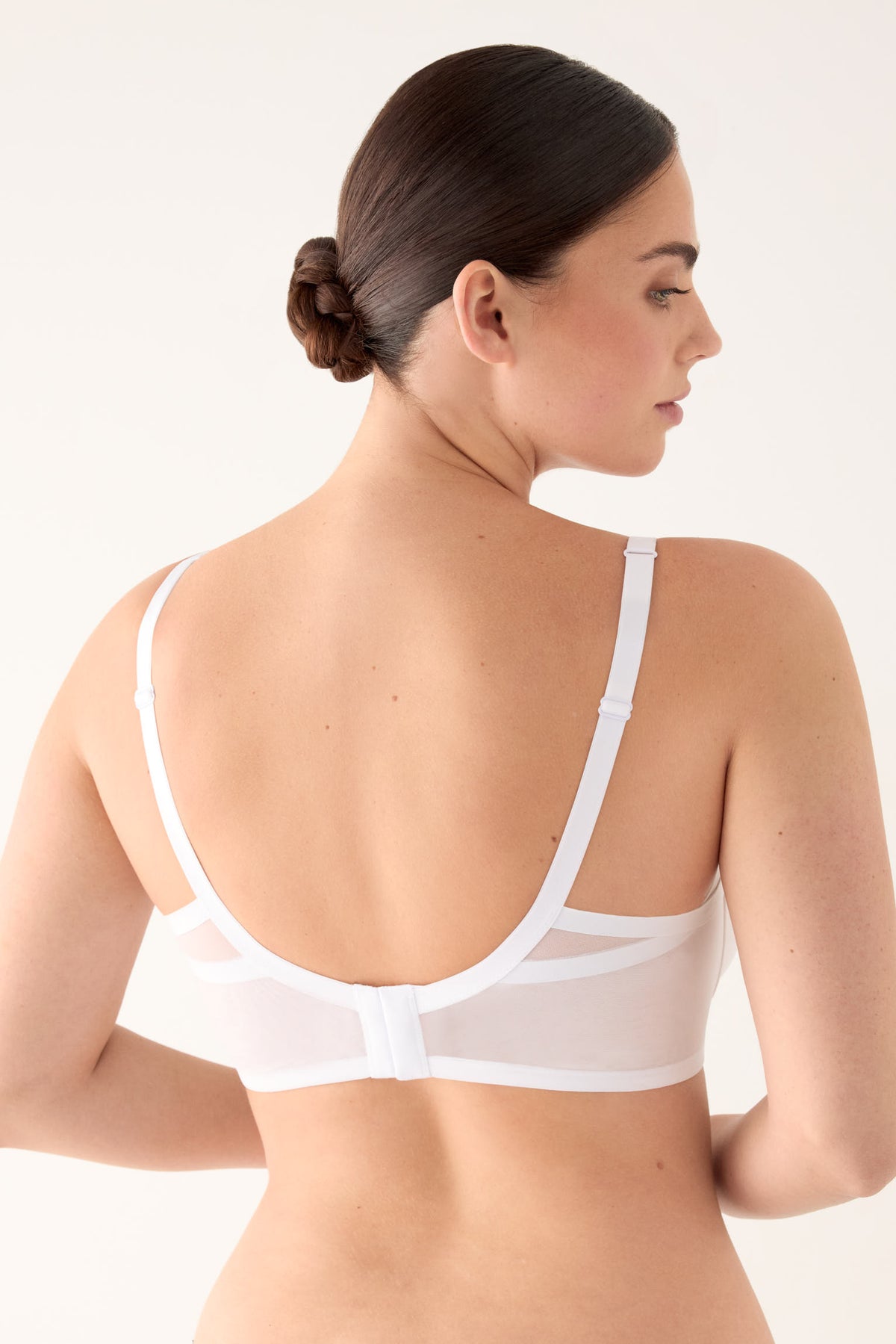 10160-02-nomarks-sujetador-capacidad-con-aro-con-relleno-sol-blanco-ysabel-mora