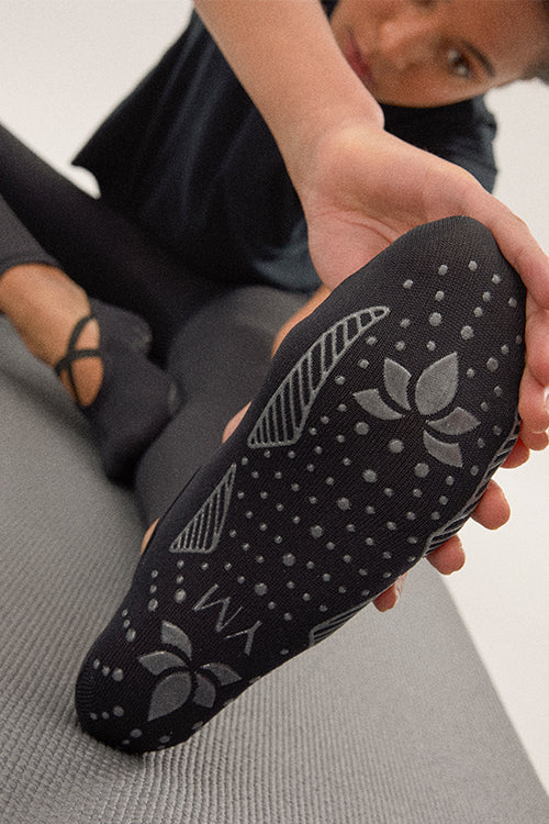 Calcetines antideslizantes para Yoga y Pilates negro - Ysabel Mora