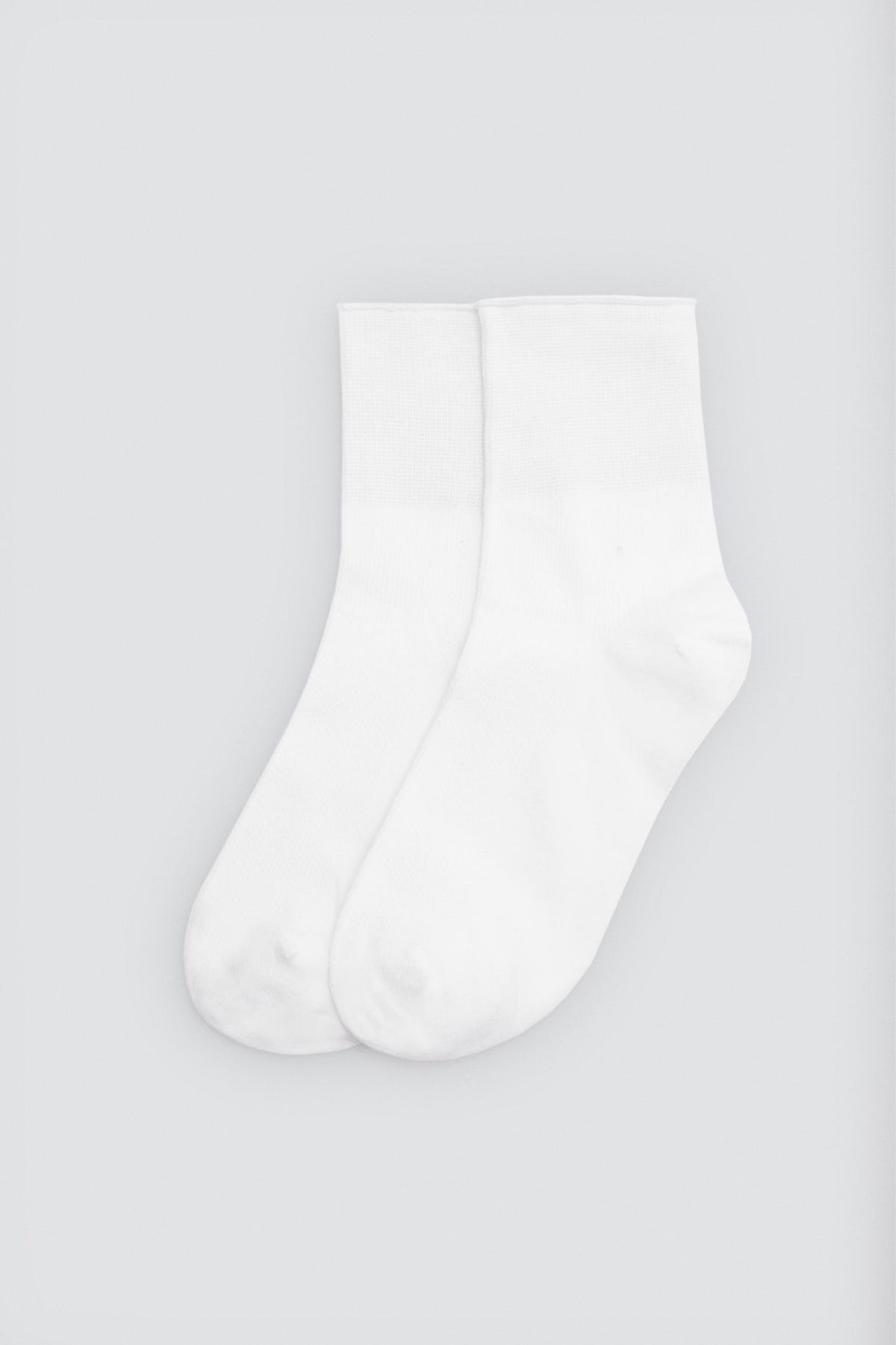 12996_BLANCO-pack-3-calcetines-mujer-transpirables-basicos-blancos-ysabel-mora
