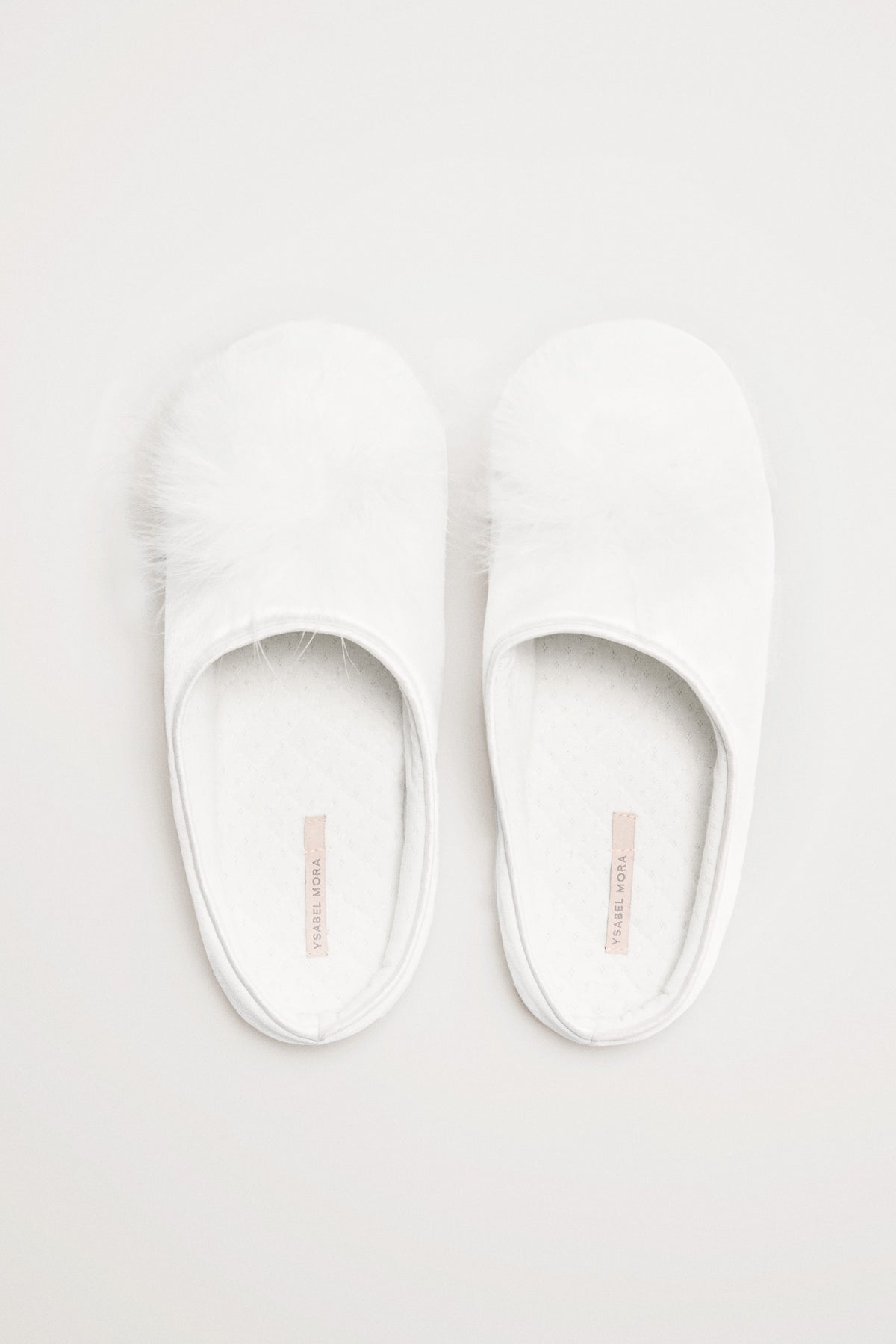 14176-4-zapatillas-de-casa-plumas-marabu-novia-blanco-paula-echevarria