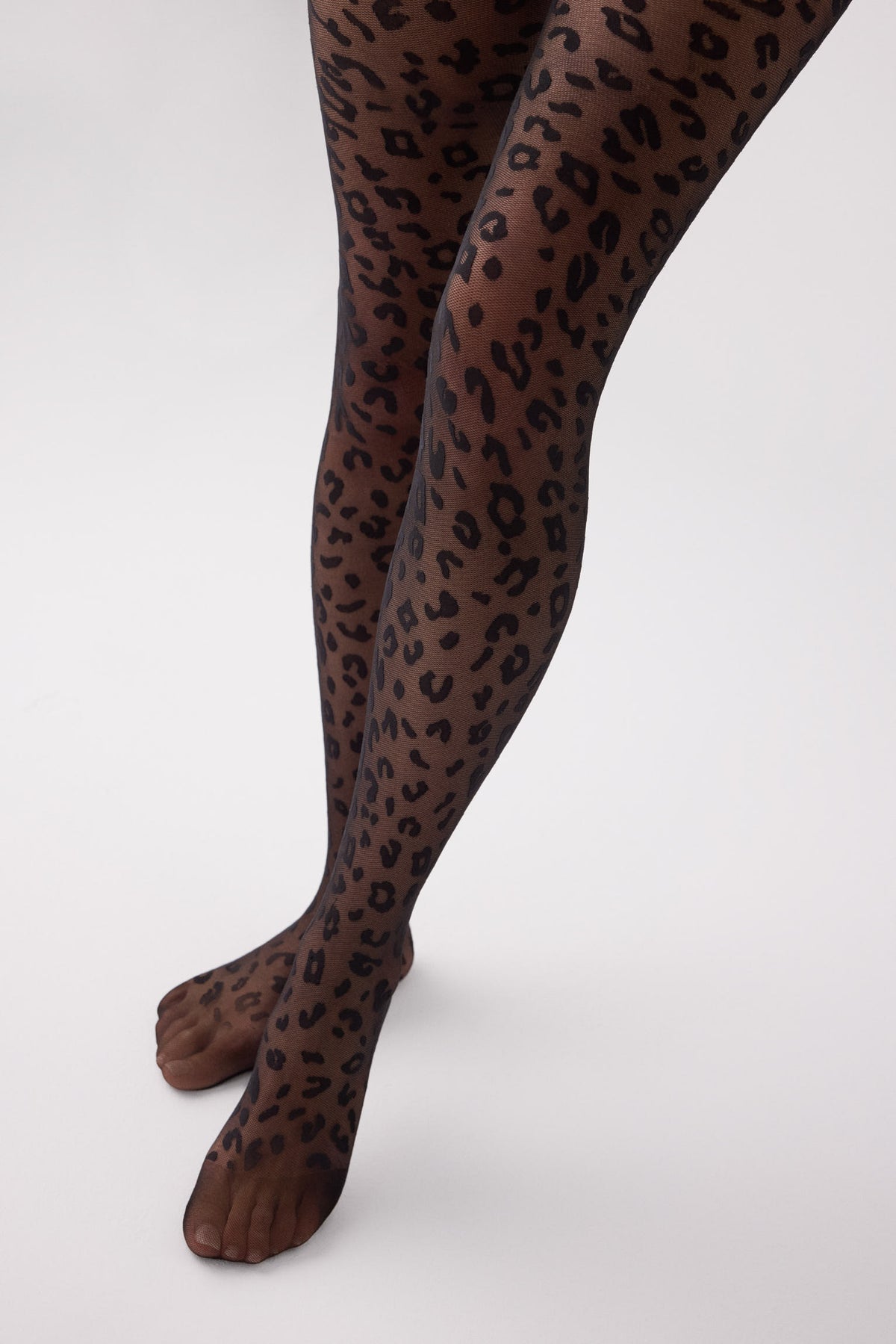 16643-NEGRO-panty-mujer-20-denier-animal-print-negro
