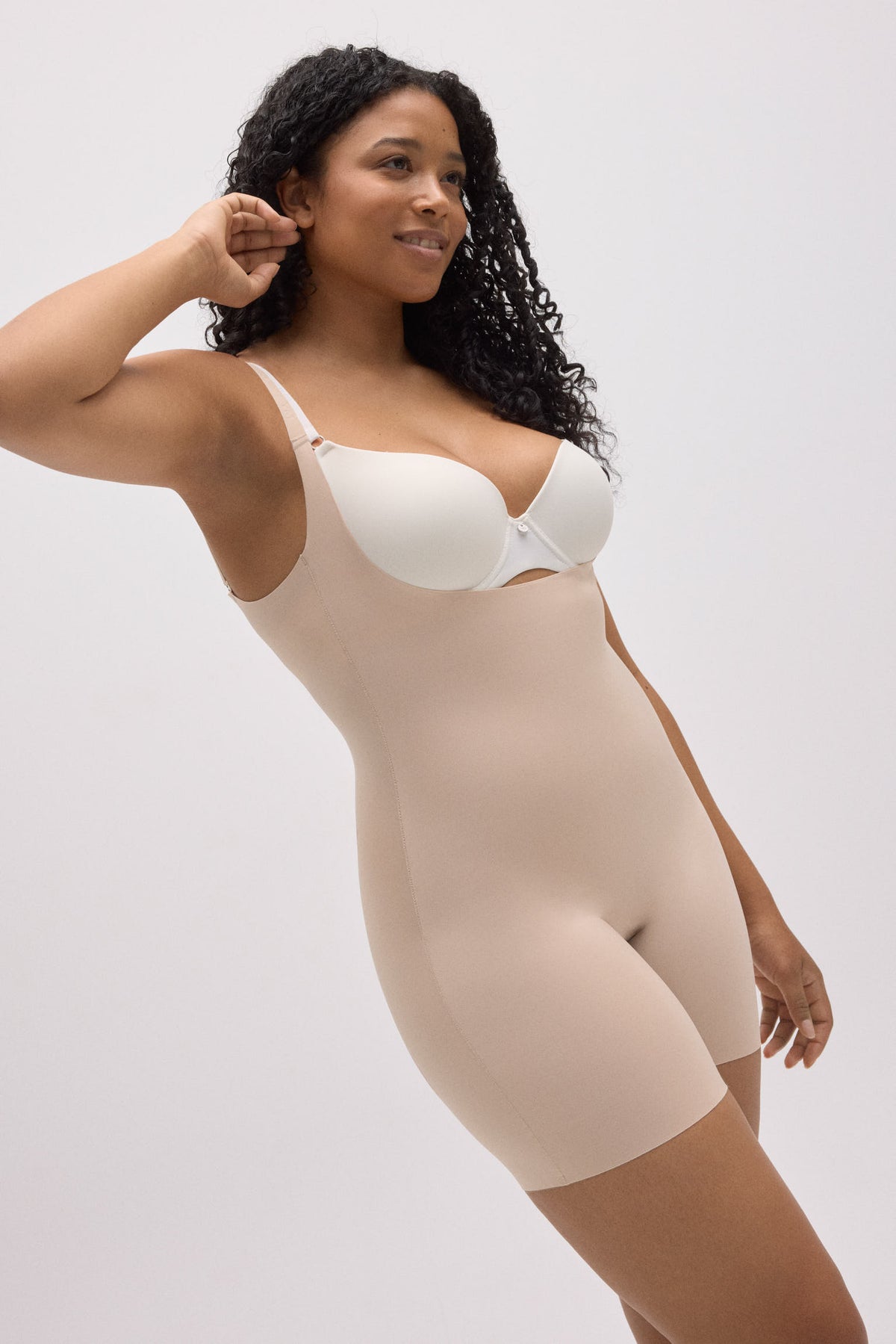 19051-3-body-faja-mujer-con-abertura-ysabel-mora-nude