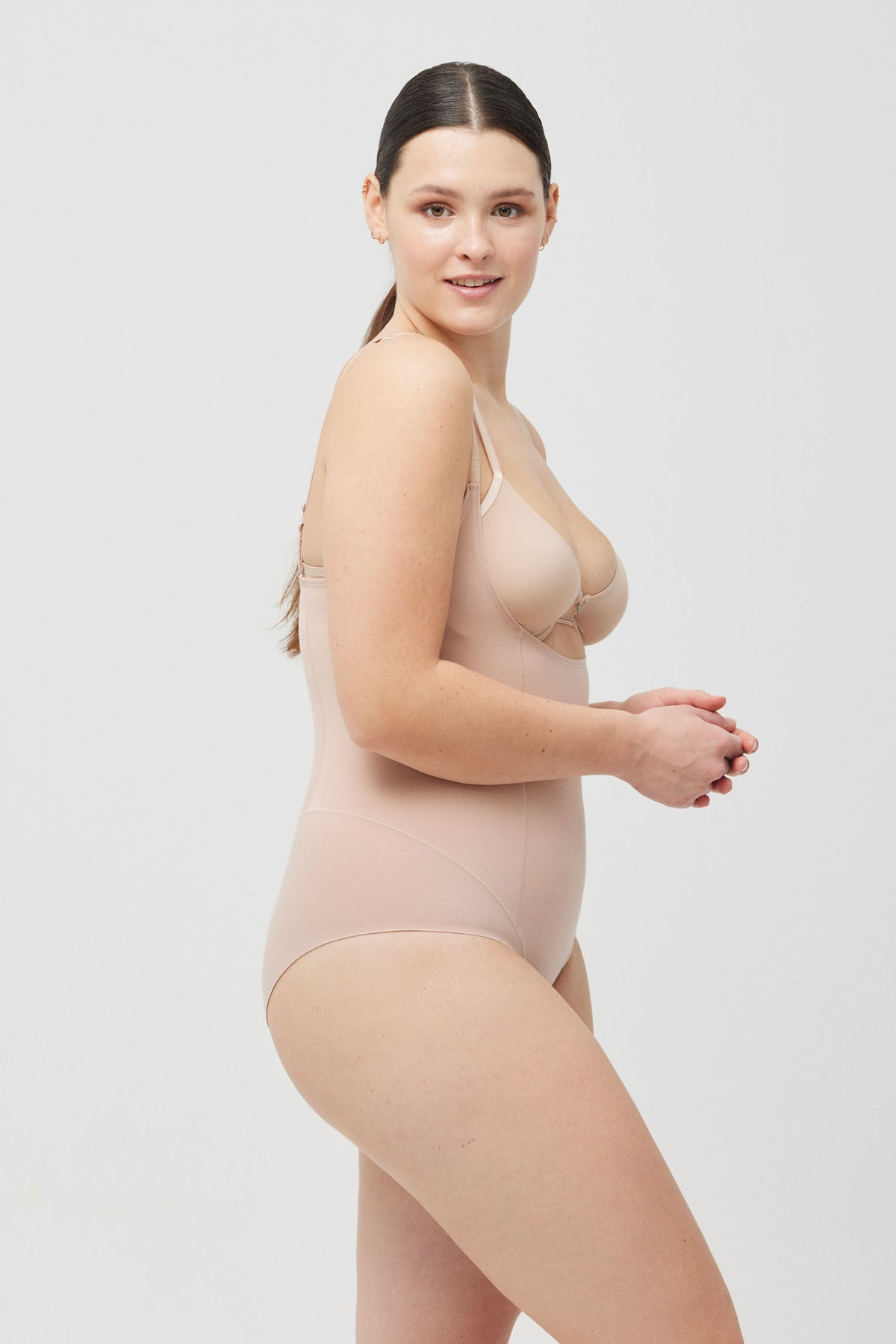 Analyzing image 19336-4-body-up-reductor-algodon-mujer-ysabel-mora - Nude