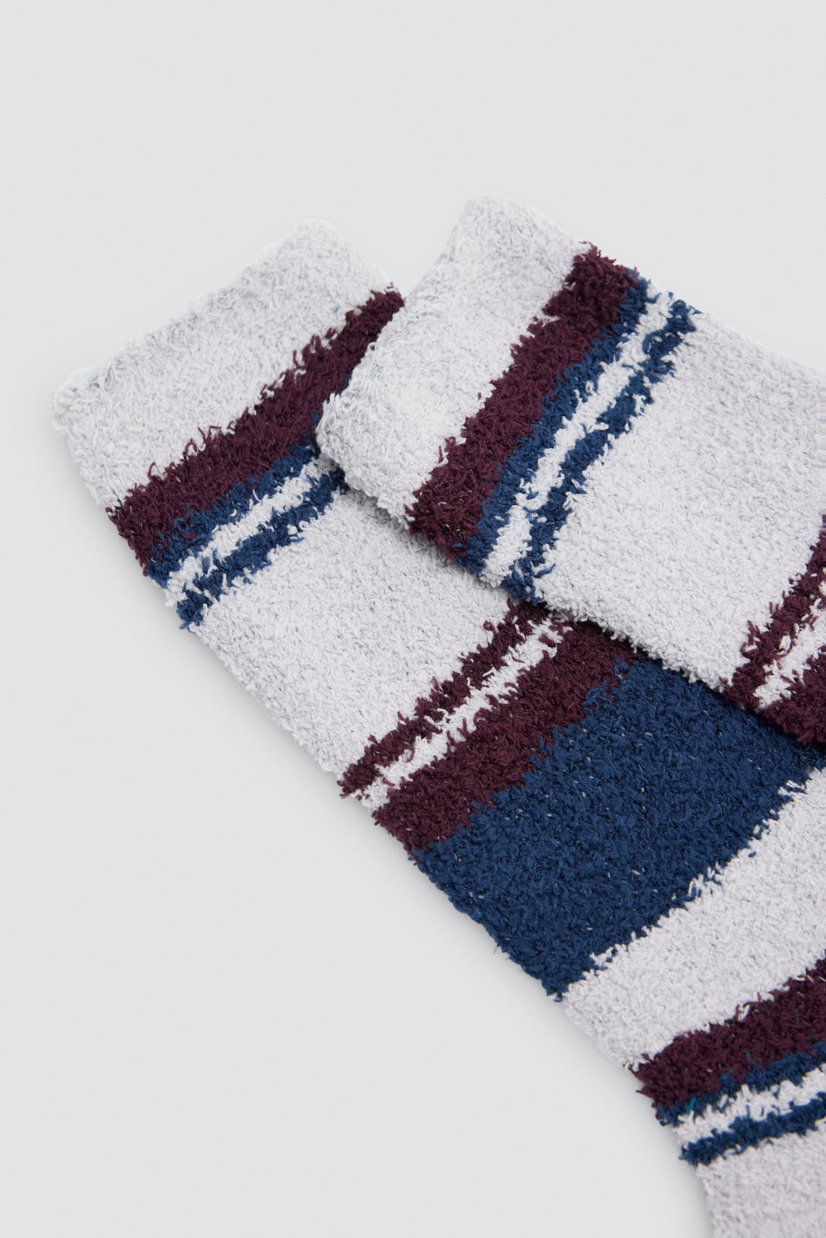 Lot de 4 chaussettes en flanelle rayures et motifs géométriques