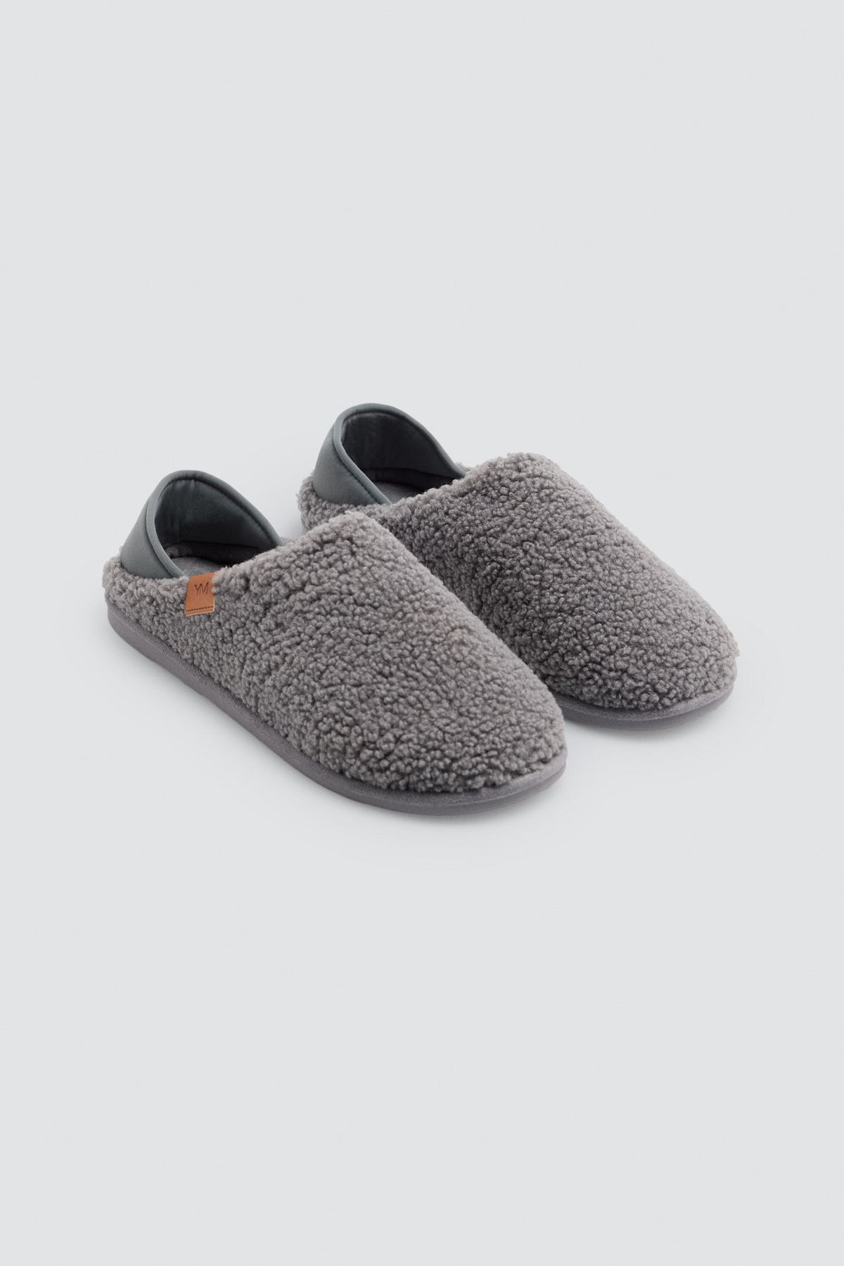 Chaussons homme fermés effet mouton