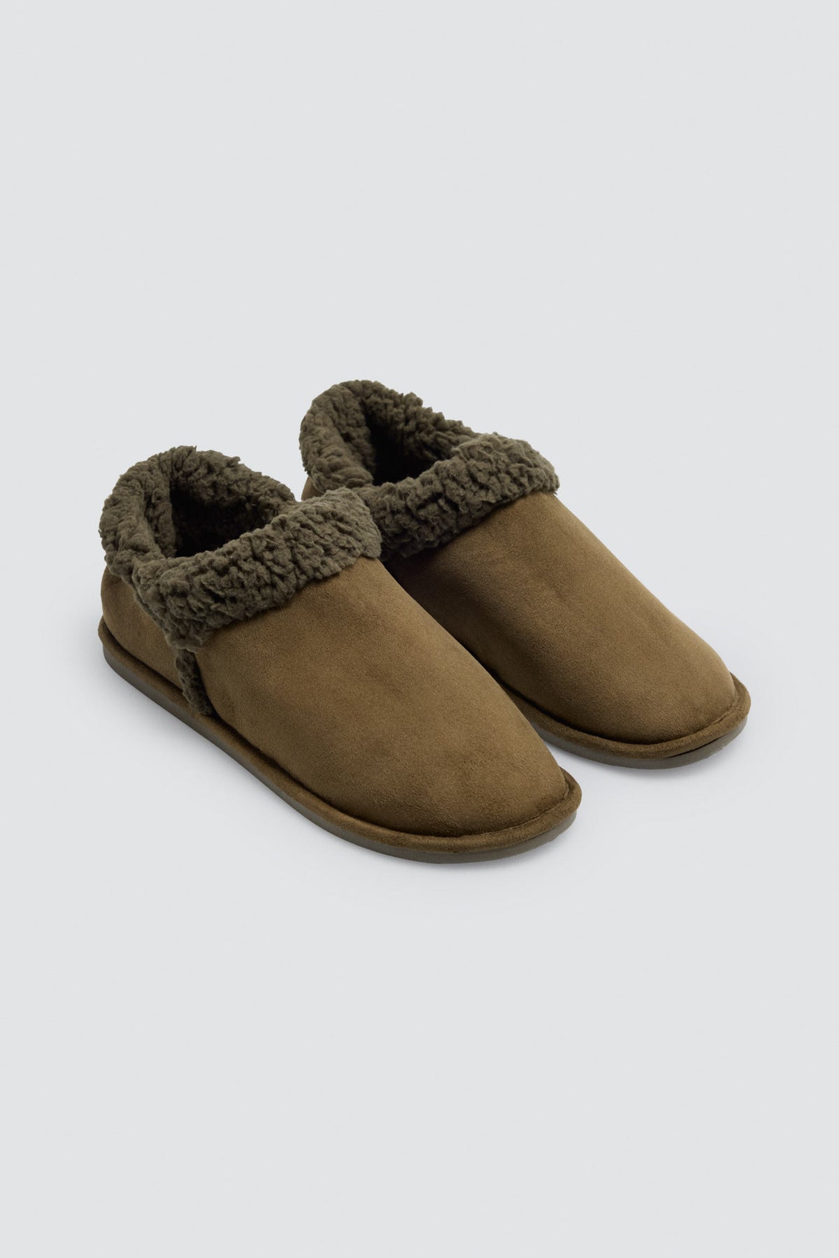 Chaussons bottines homme verts effet mouton