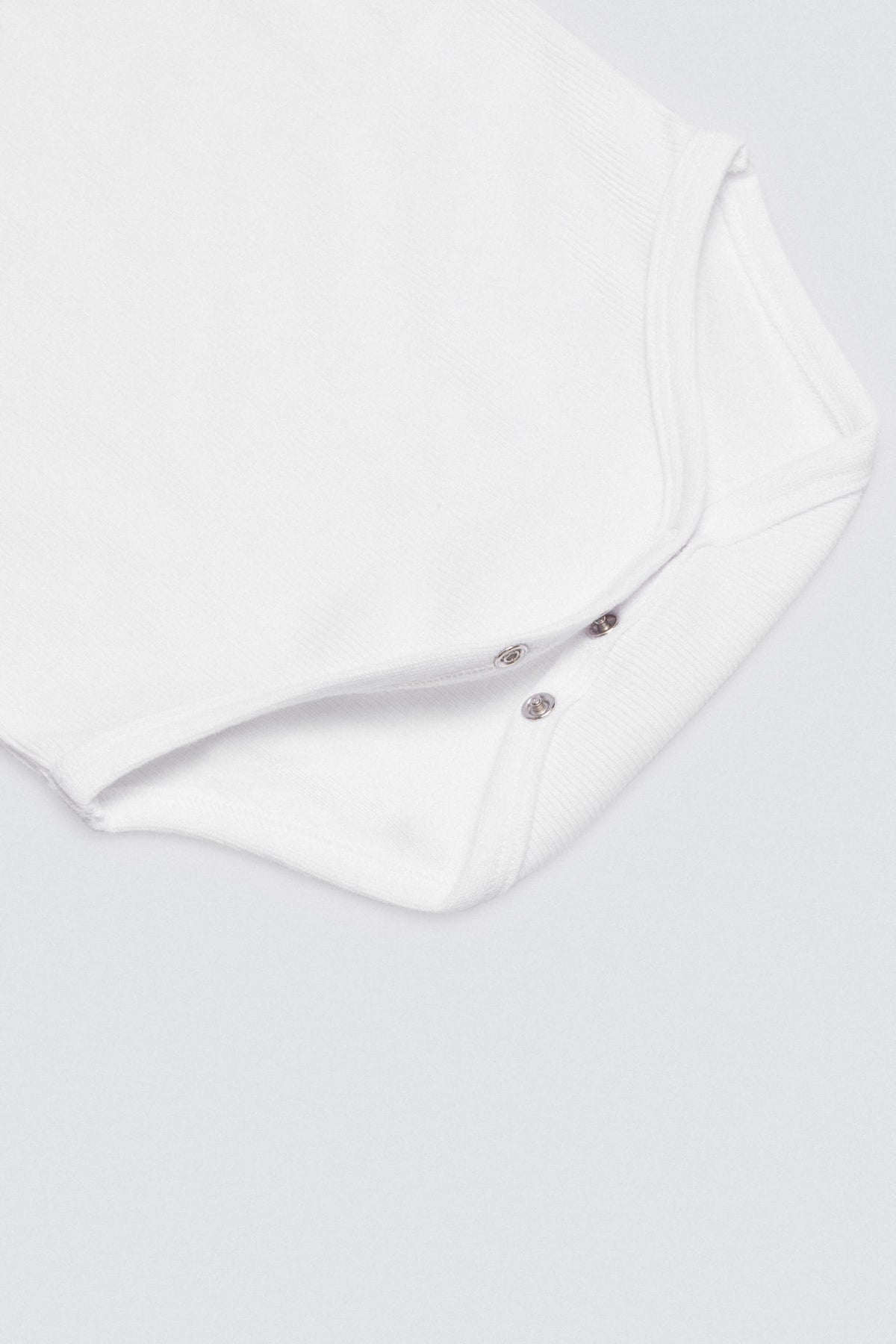 25019-3-body-bebe-tirantes-unisex-ysabel-mora-blanco
