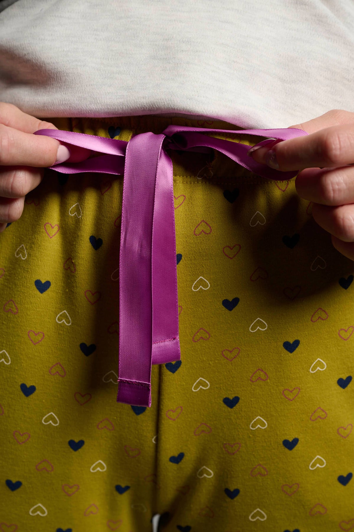 26222-pijama-largo-afelpado-mujer-estampado-corazones