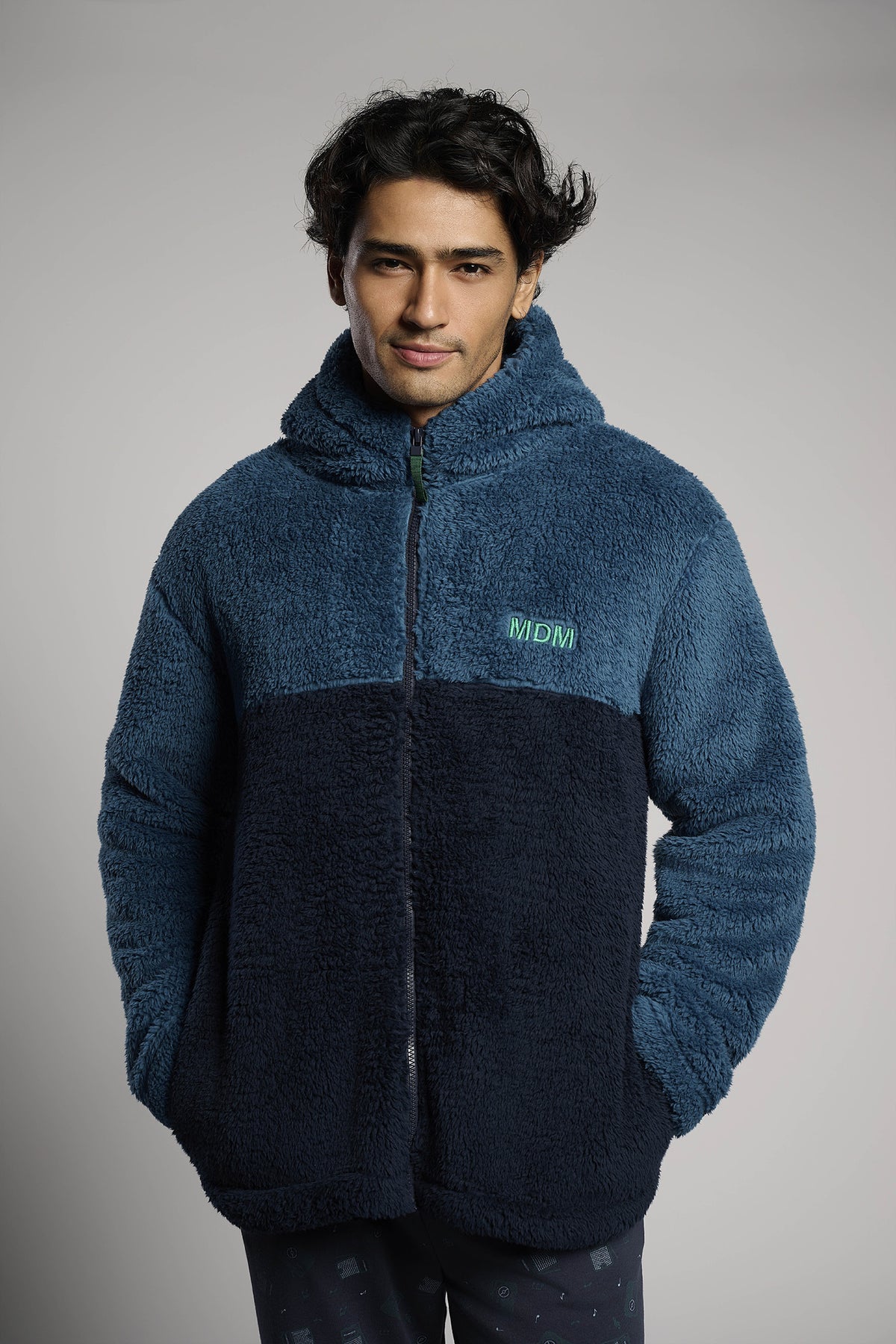 Peignoir court homme polaire sherpa bicolore à capuche fermeture zippée