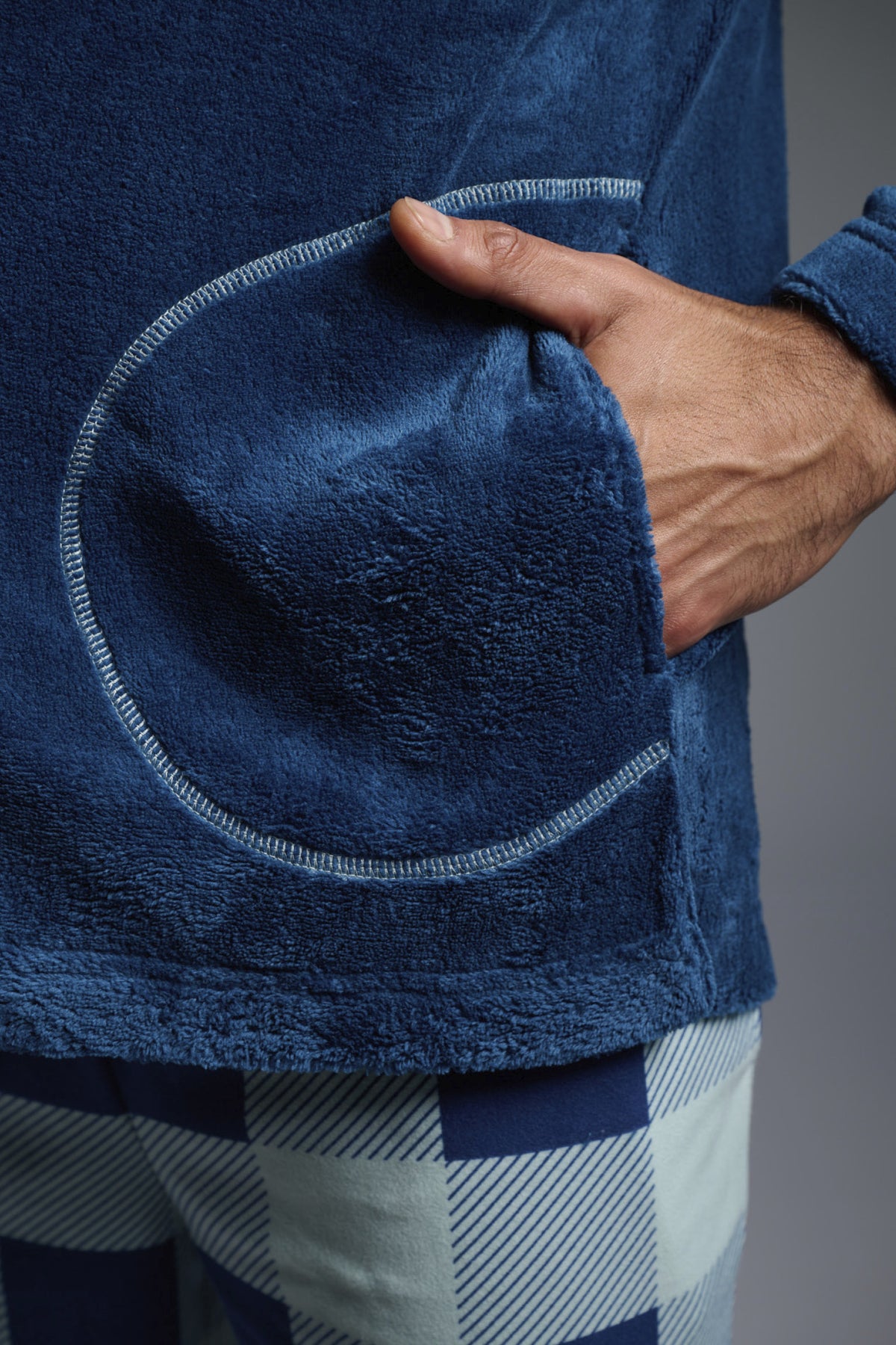Peignoir court homme polaire corail bleu marine zip contrasté