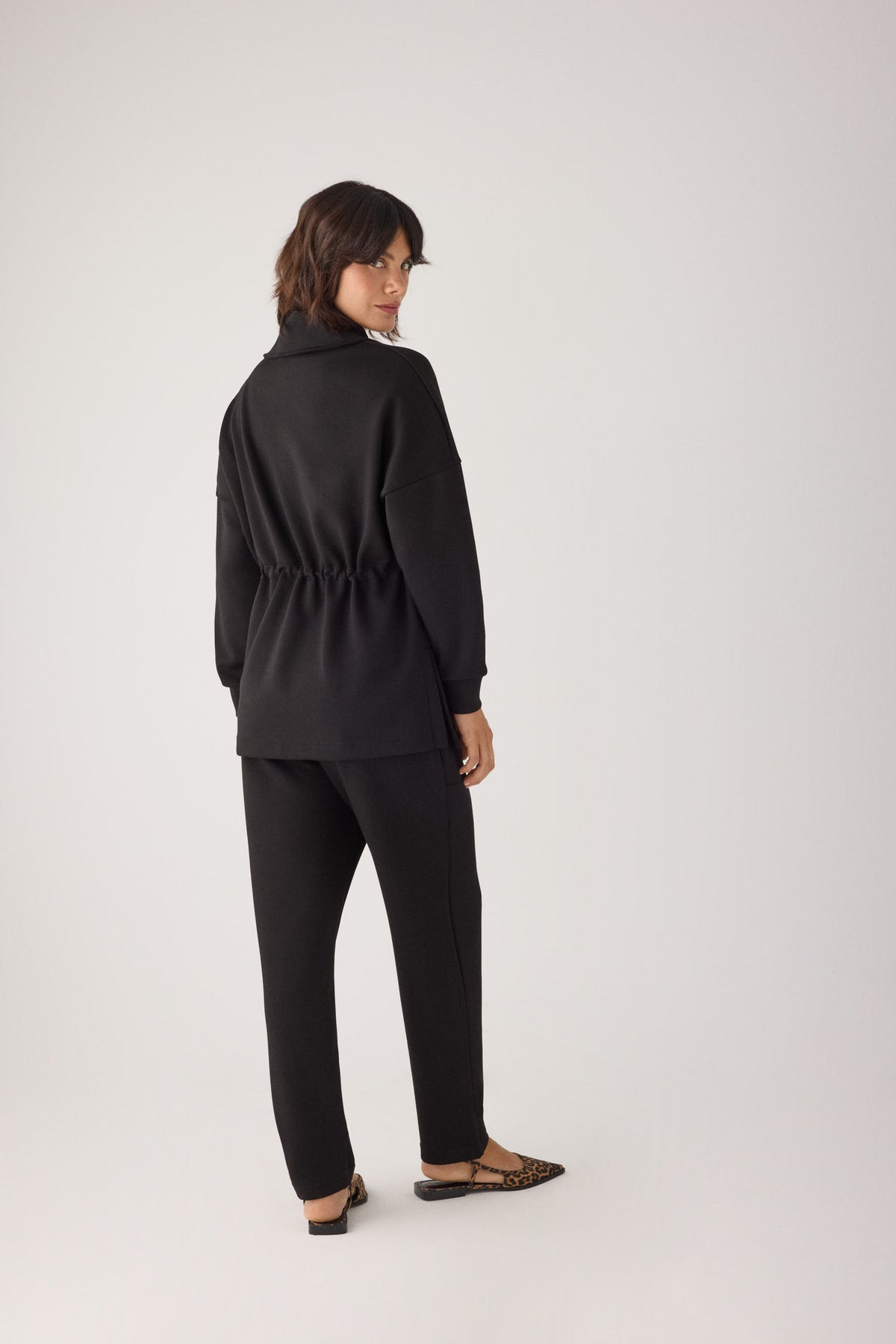 70741-black-jersey-comodo-afelpado-cremallera-cintura-ajustable-negro