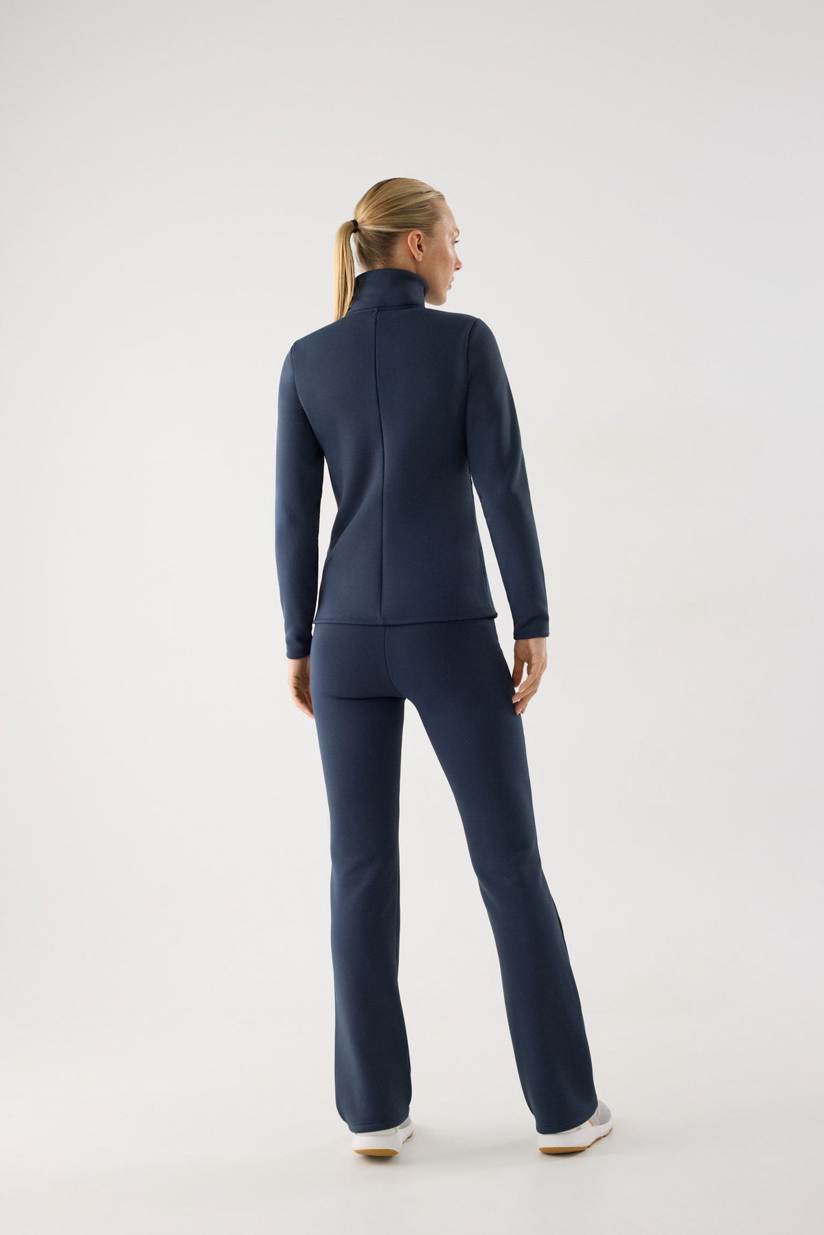 chaqueta deportiva térmica termicos en azul noche look completo para deporte comodidad calidad ultra termicos para exterior entrenamiento