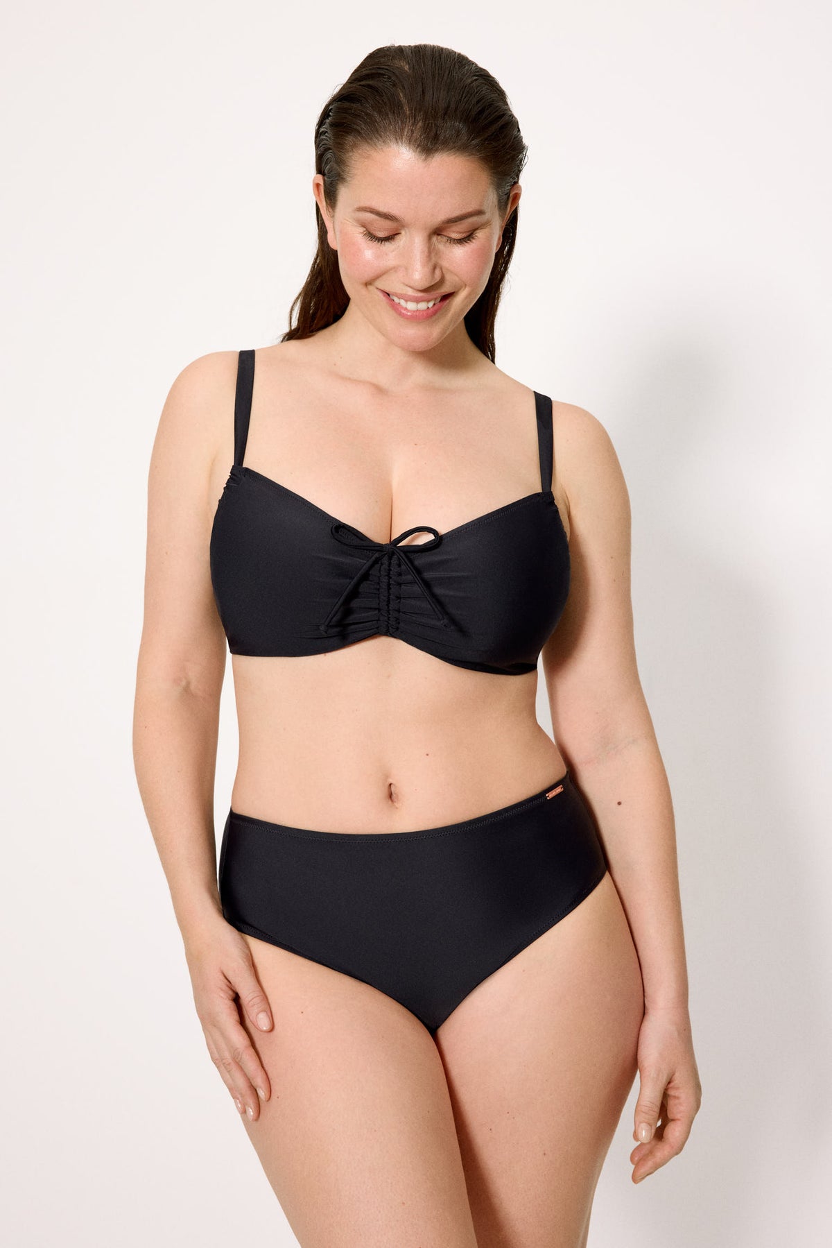 83310-negro-top-bikini-mujer-reductor-negro-copas-d-y-e--ysabel-mora