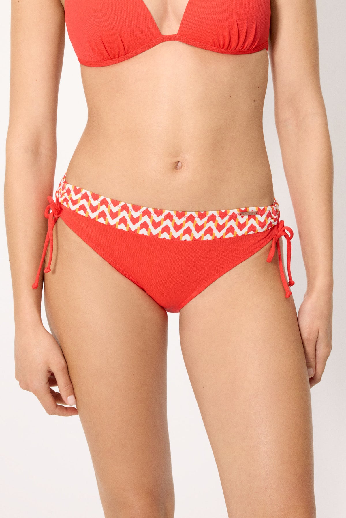 83372-ikat-coral-braga-bikini-mujer-midi-micropique-estampada-coral--ysabel-mora