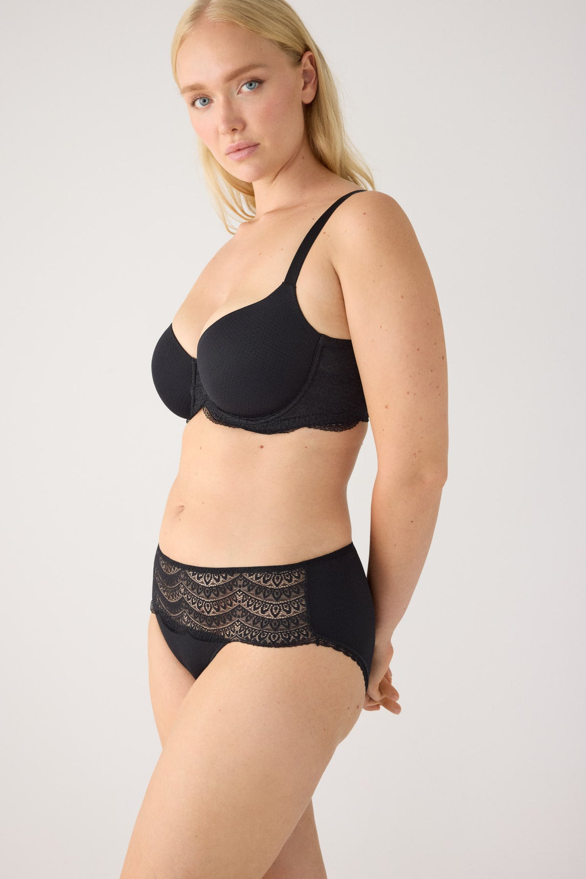 Culotte midi dentelle noir | Paula Echevarria