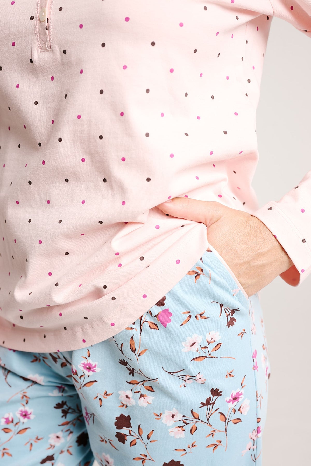 12011017-3-pijama-lago-combinacion-estampado-lunares-y-flores