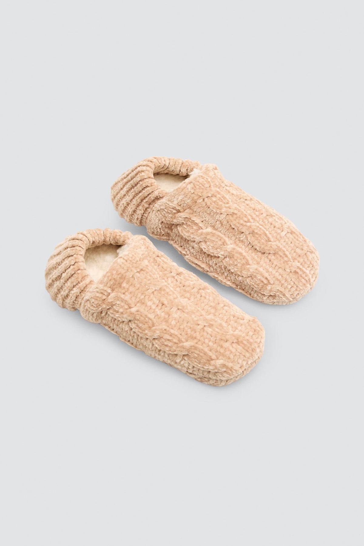 Chaussons femme veloutés antidérapants doublés sherpa beige