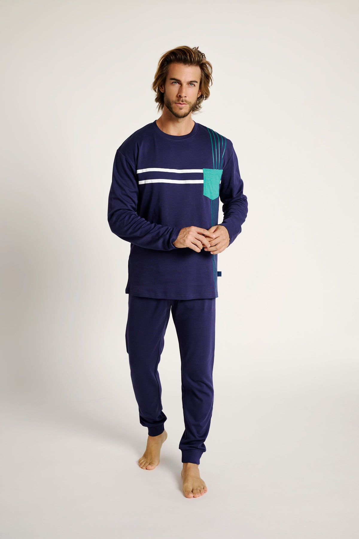 13011000-1-pijama-hombre-estampado-lineal