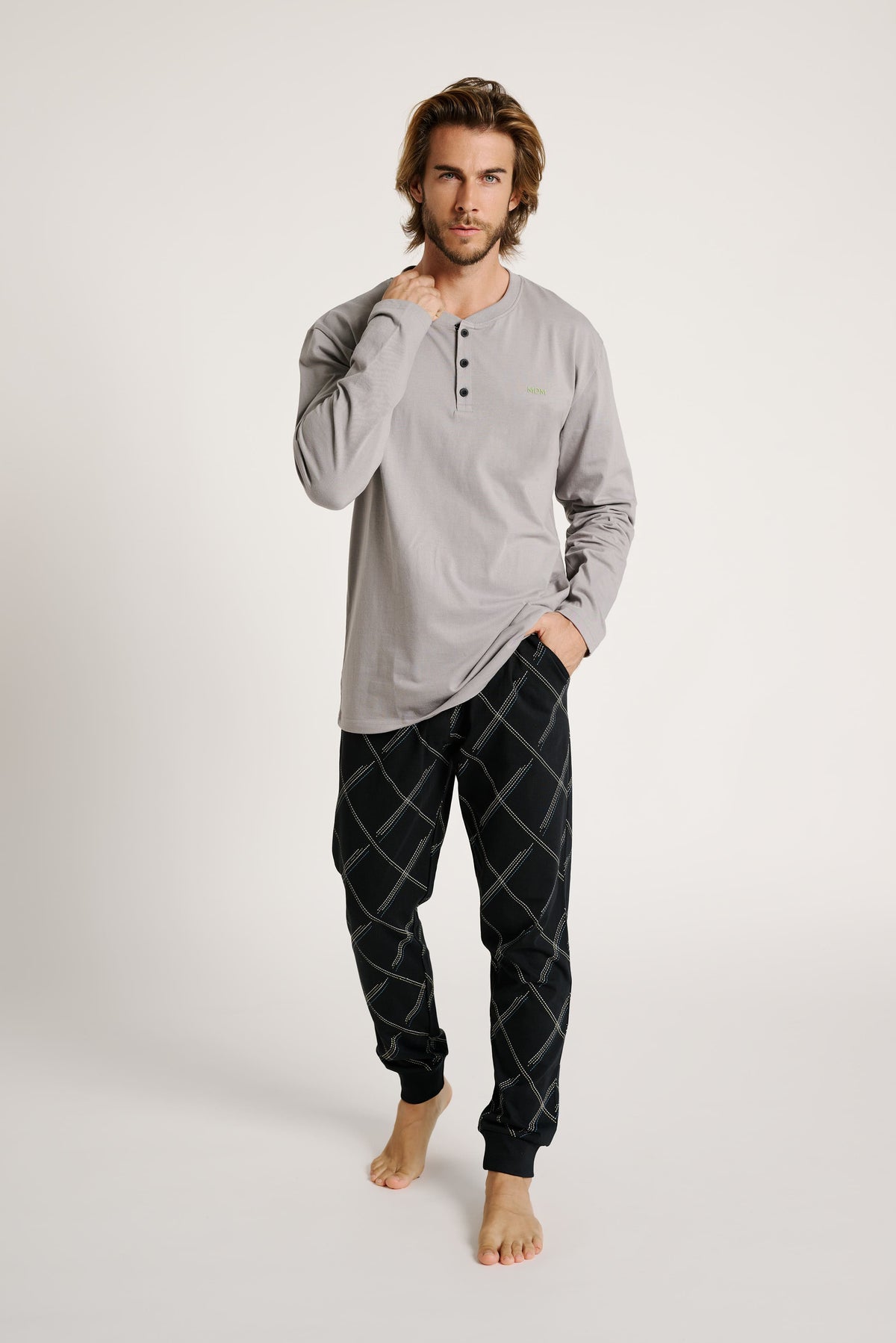 13011002-1-pijama-hombre-cuello-abotonado-estampado-rombos