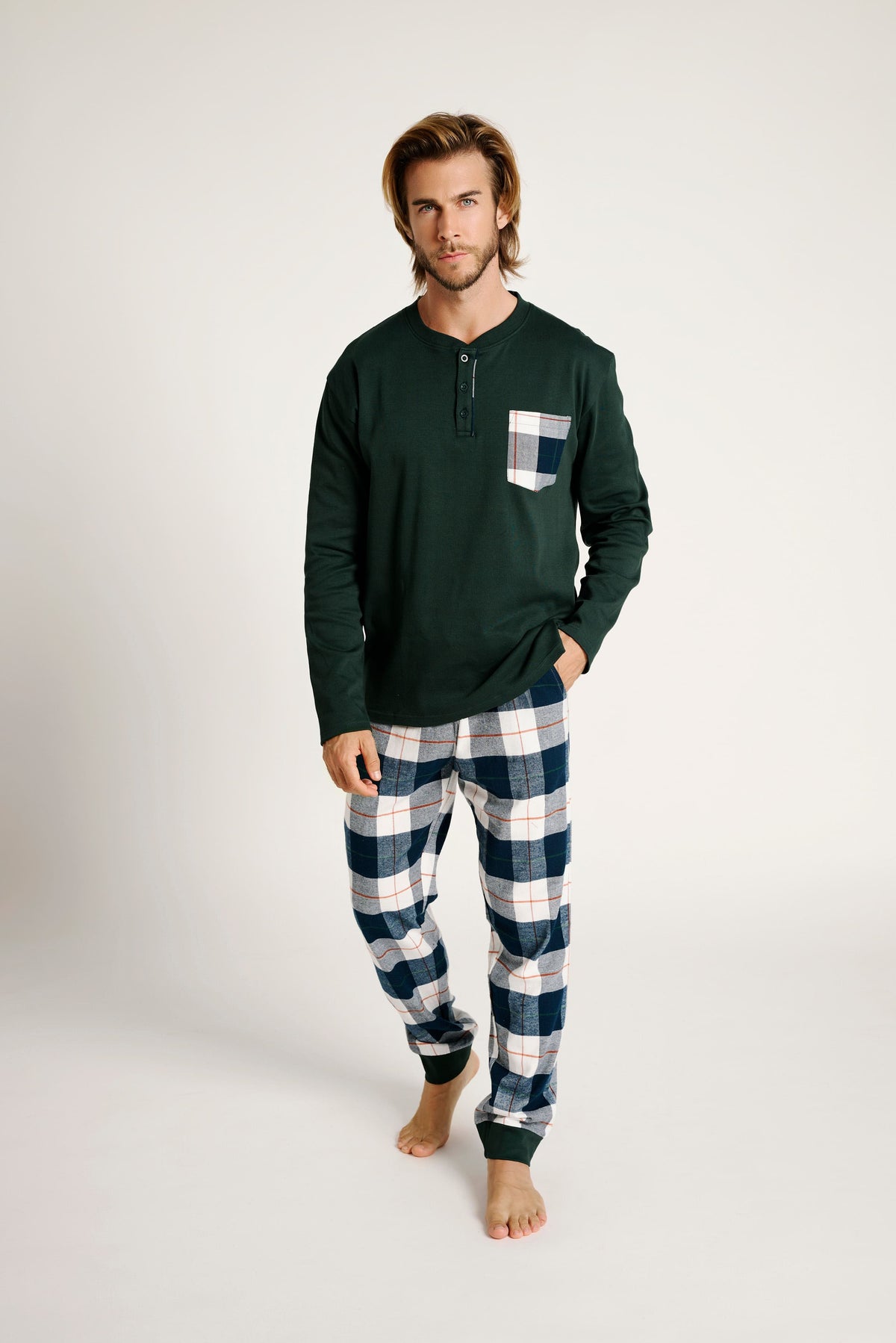 13011023-1-pijama-largo-hombre-cuello-abotonado-estampado-cuadros