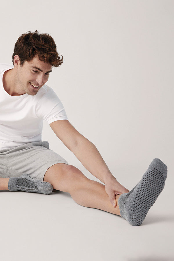 Calcetines yoga y pilates gris - Ysabel Mora