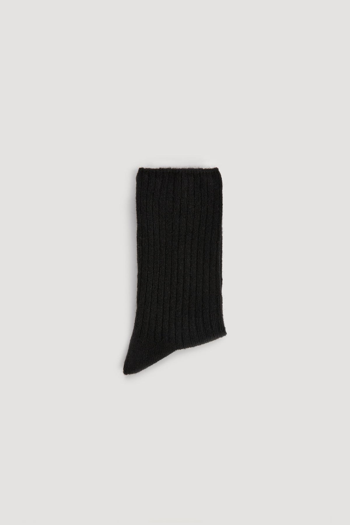 Calcetines de lana sin puño negro - Ysabel Mora