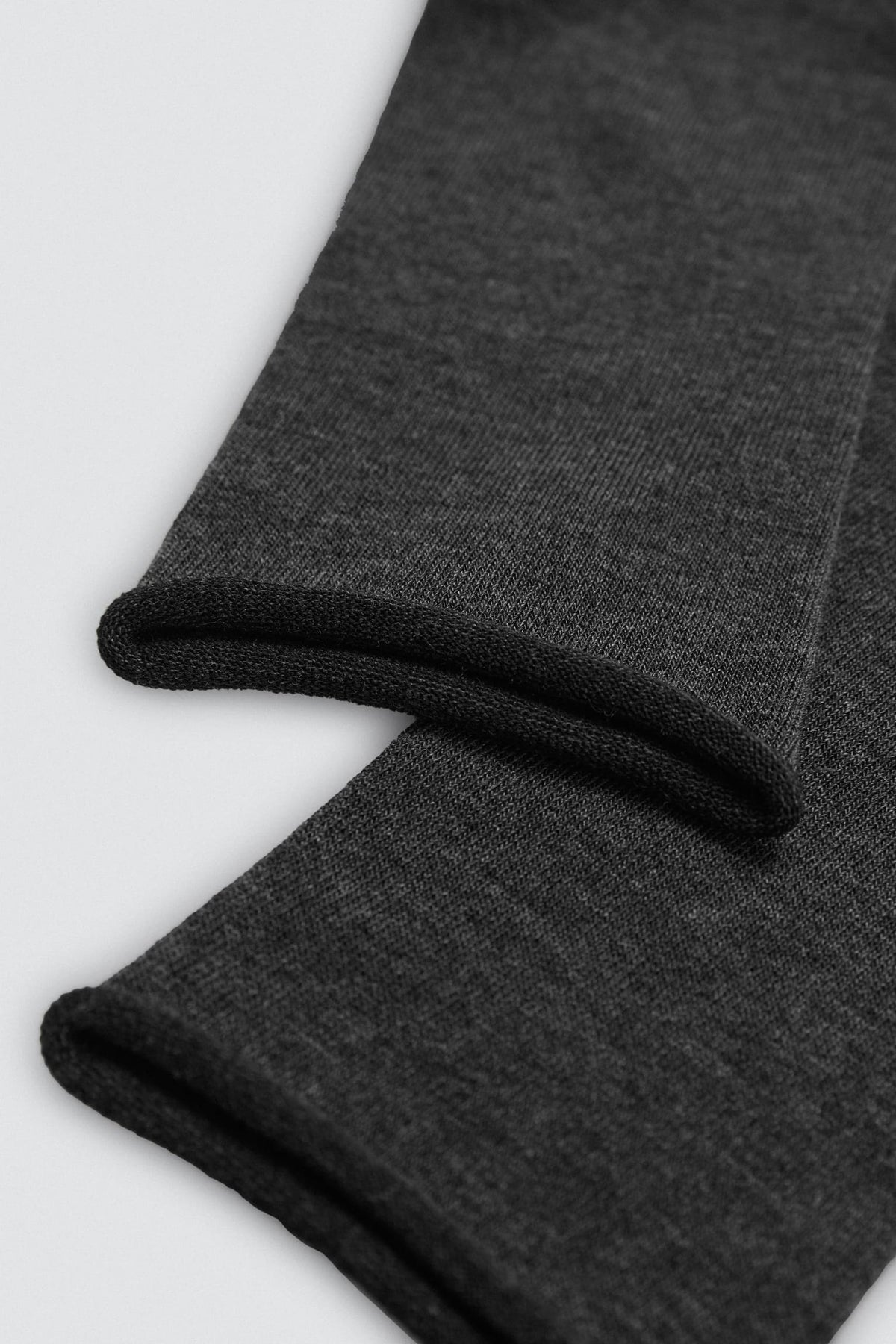 Pack 3 calcetines altos bambú sin puño colores neutros - Ysabel Mora