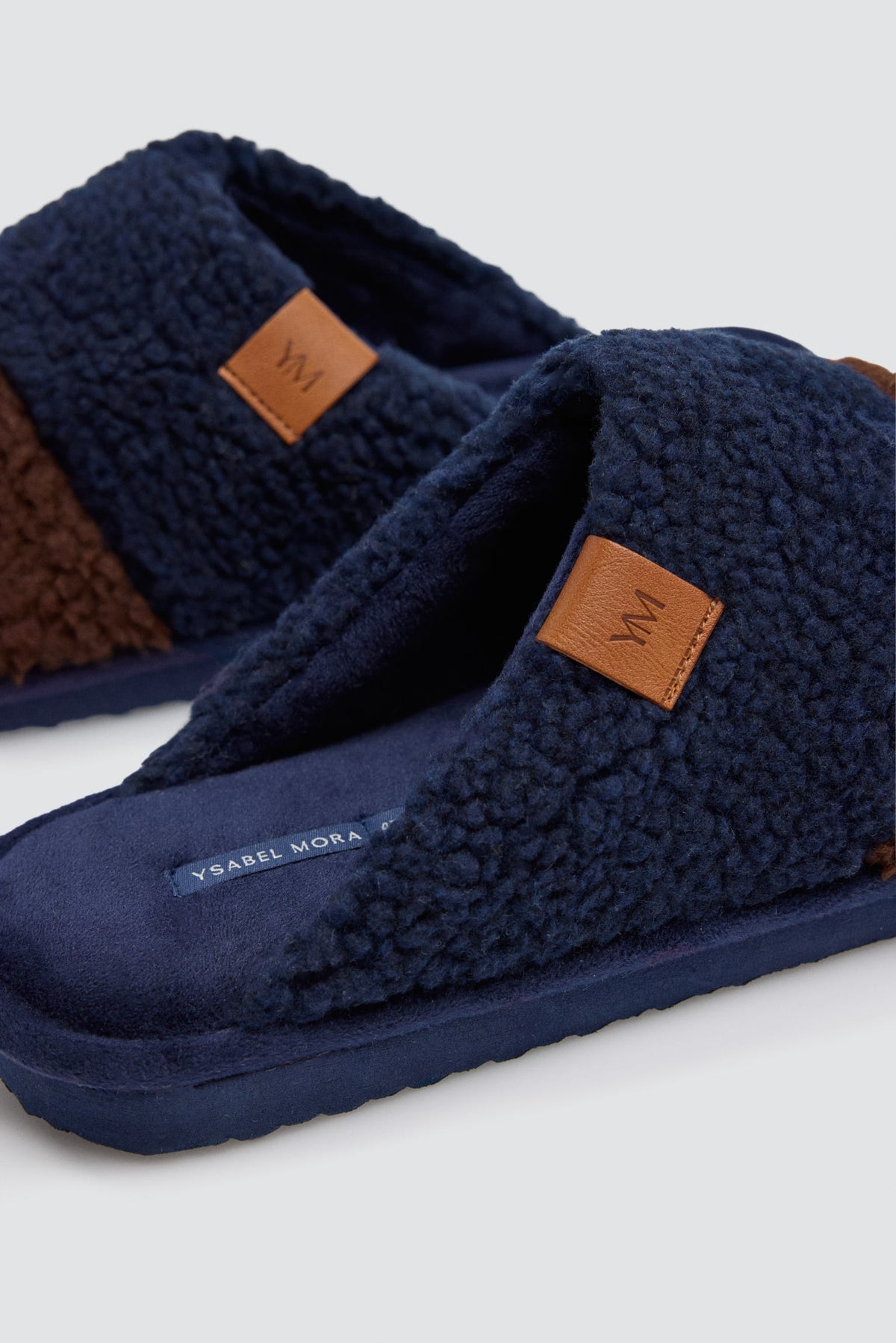 Chaussons homme effet mouton à rayures multicolores