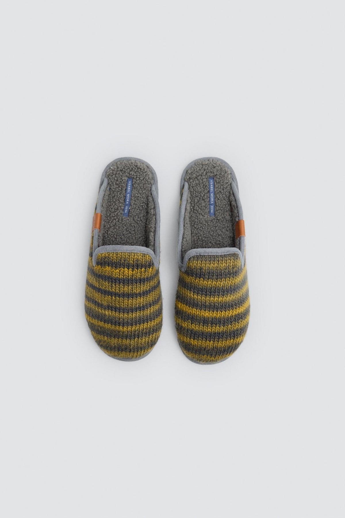 Chaussons homme en maille à rayures contrastées