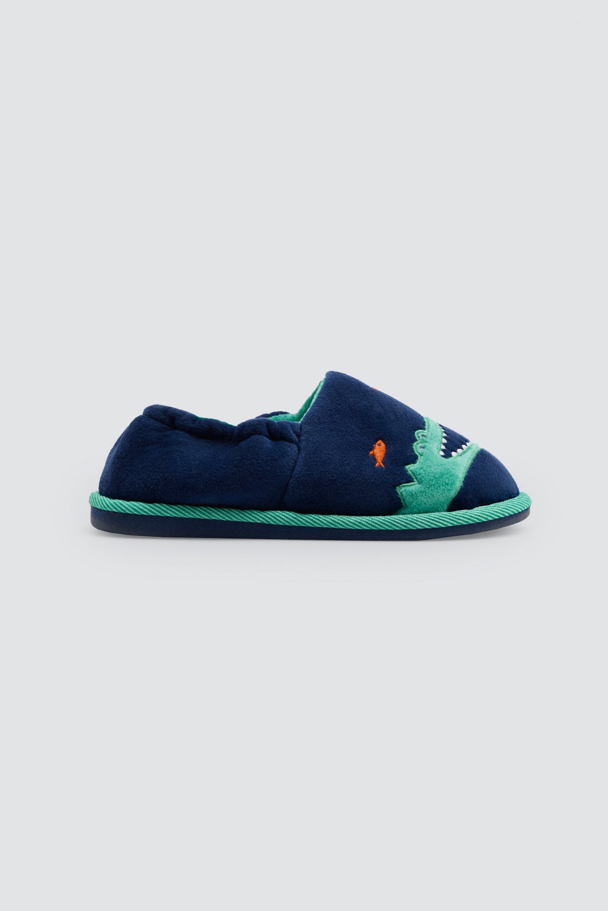 Chaussons fermés garçon motif crocodile