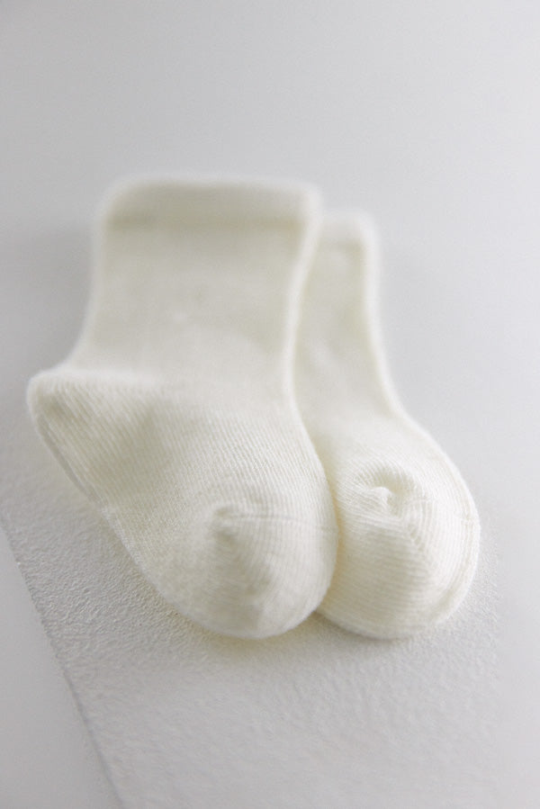 Calcetines clásicos algodón marfil - Ysabel Mora