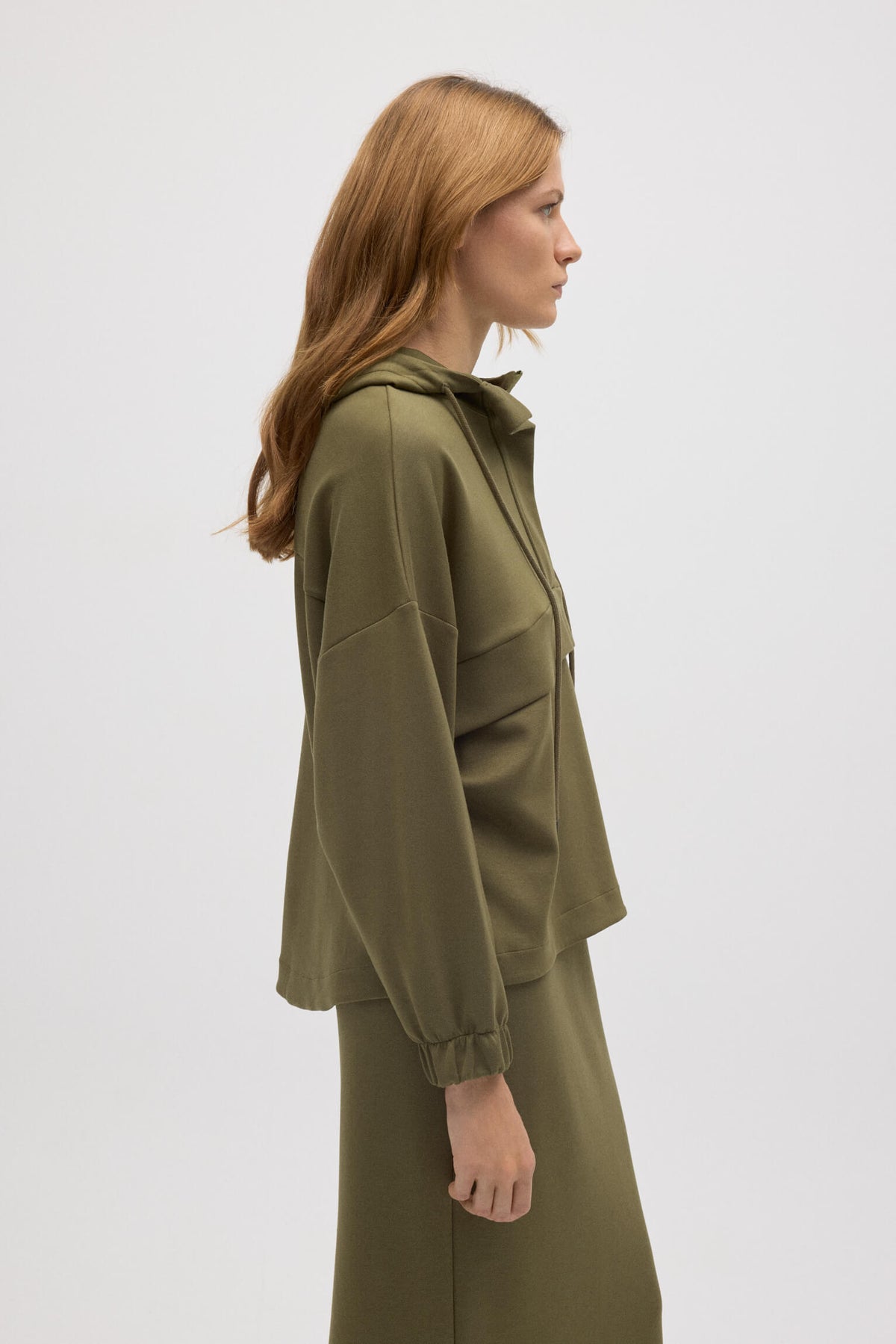 70675-5-sudadera-con-capucha-fluida-verde