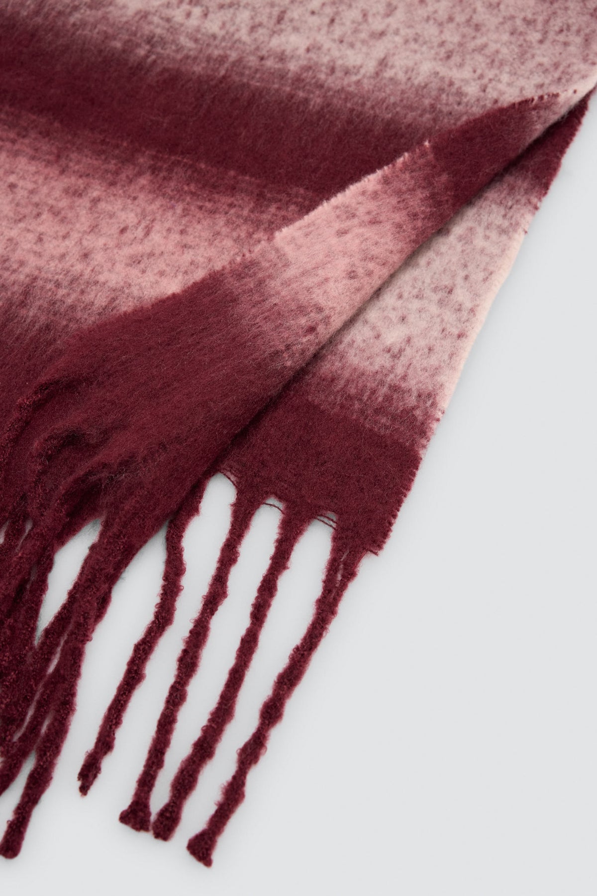 Écharpe femme dégradée bordeaux avec franges