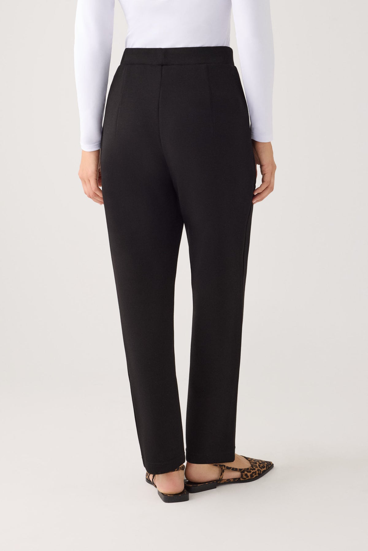 70744-black-pantalones-comodos-slim-afelpados-tiro-alto-bolsillos-negro