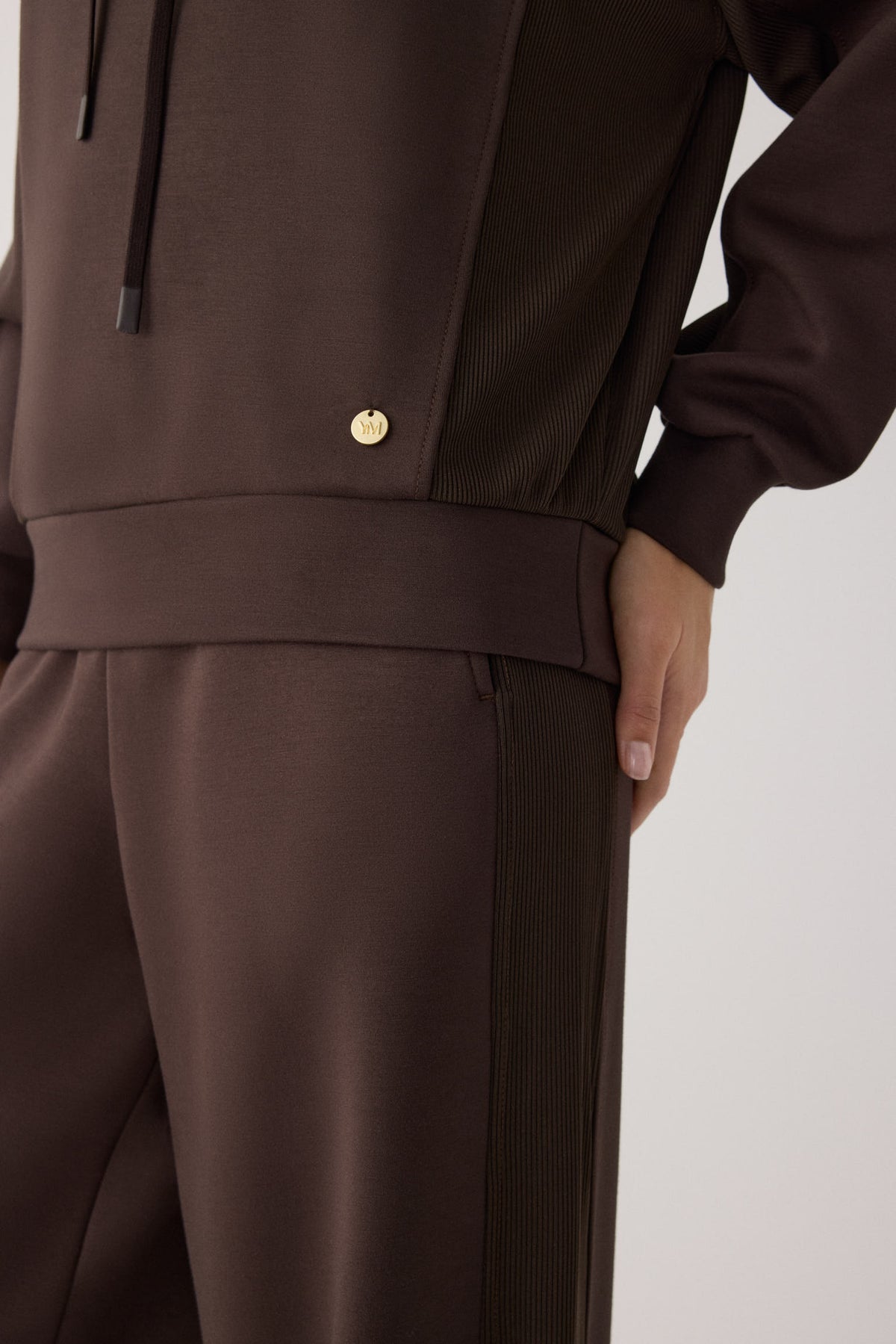 70745-dark-chocolate-sudadera-afelpada-capucha-canale-marron-chocolate