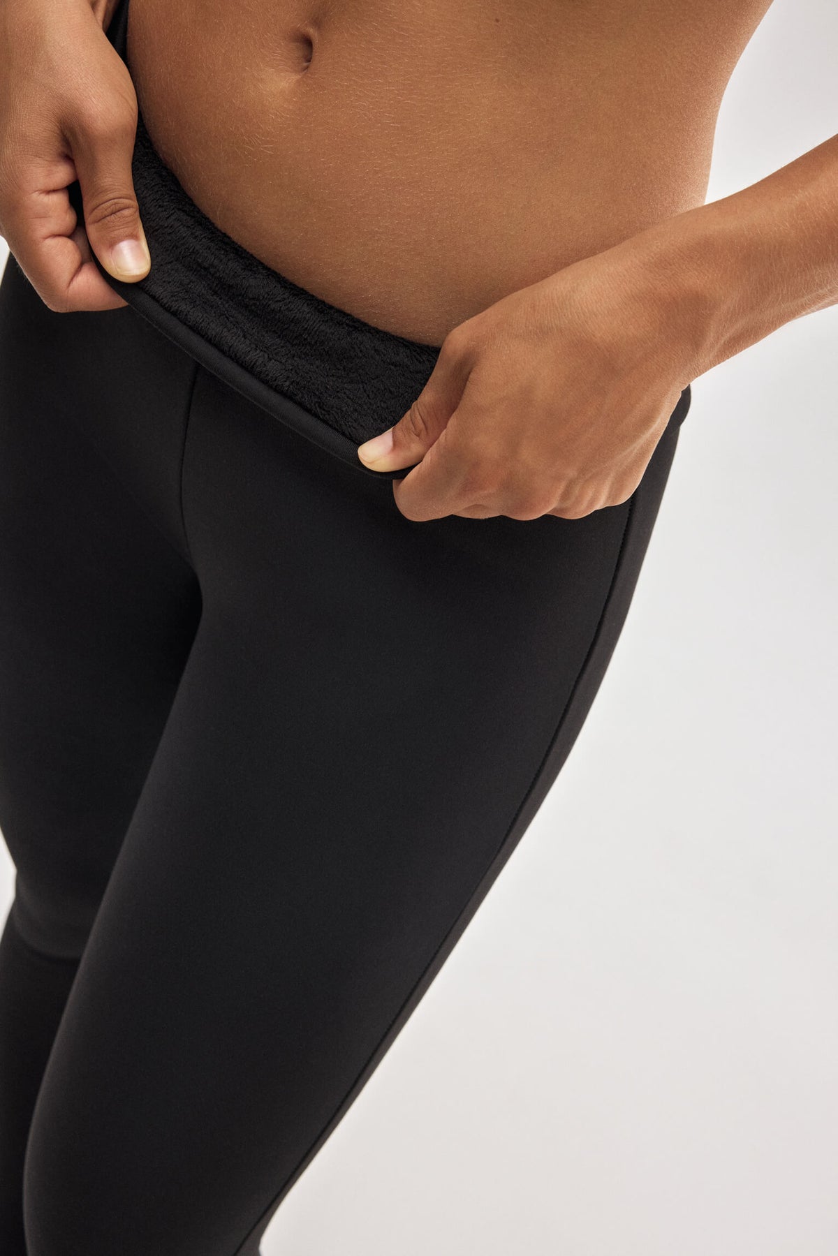 70915-4-leggings-termicos-deportivos-afelpado-polar-negro