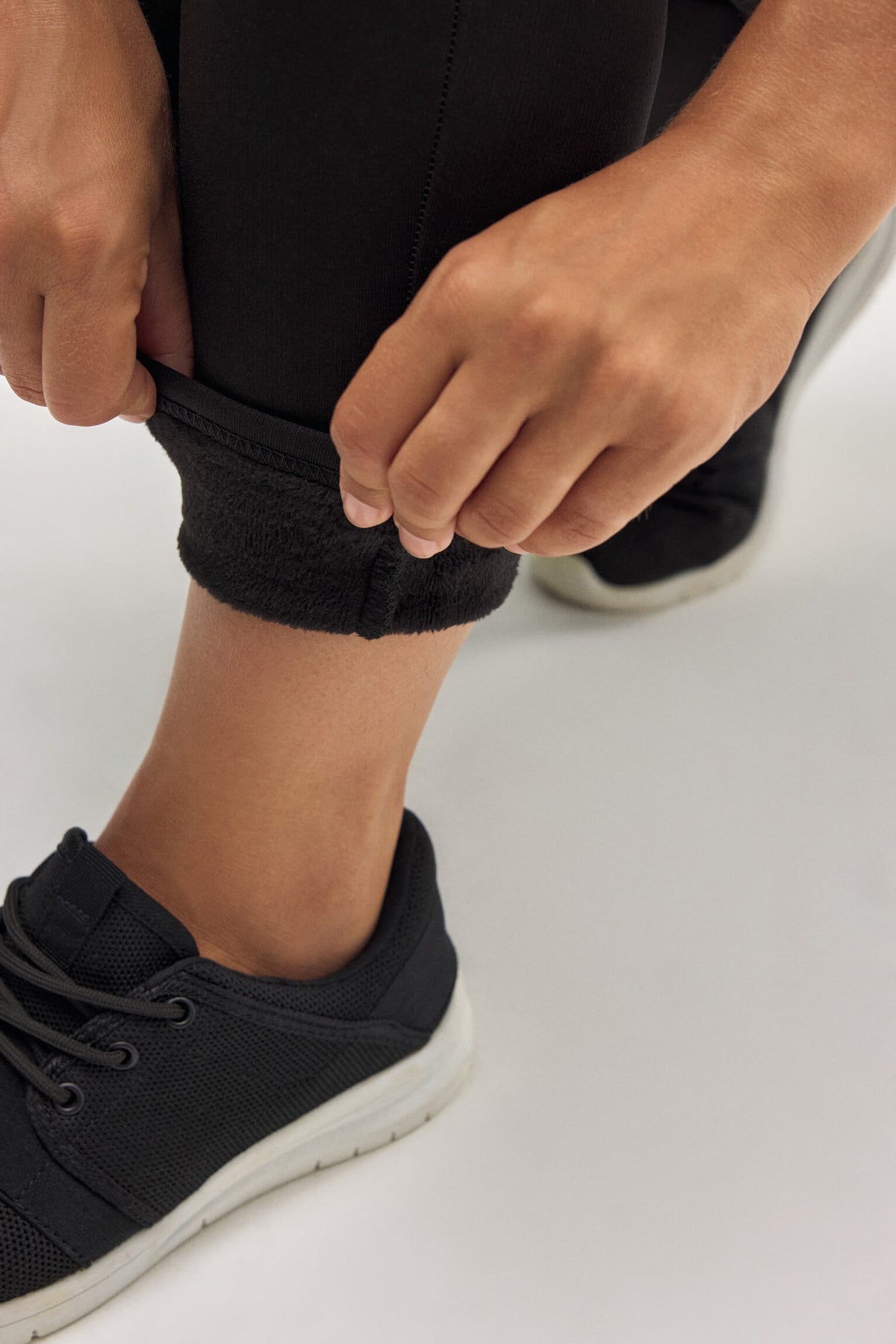 70915-6-leggings-termicos-deportivos-afelpado-polar-negro