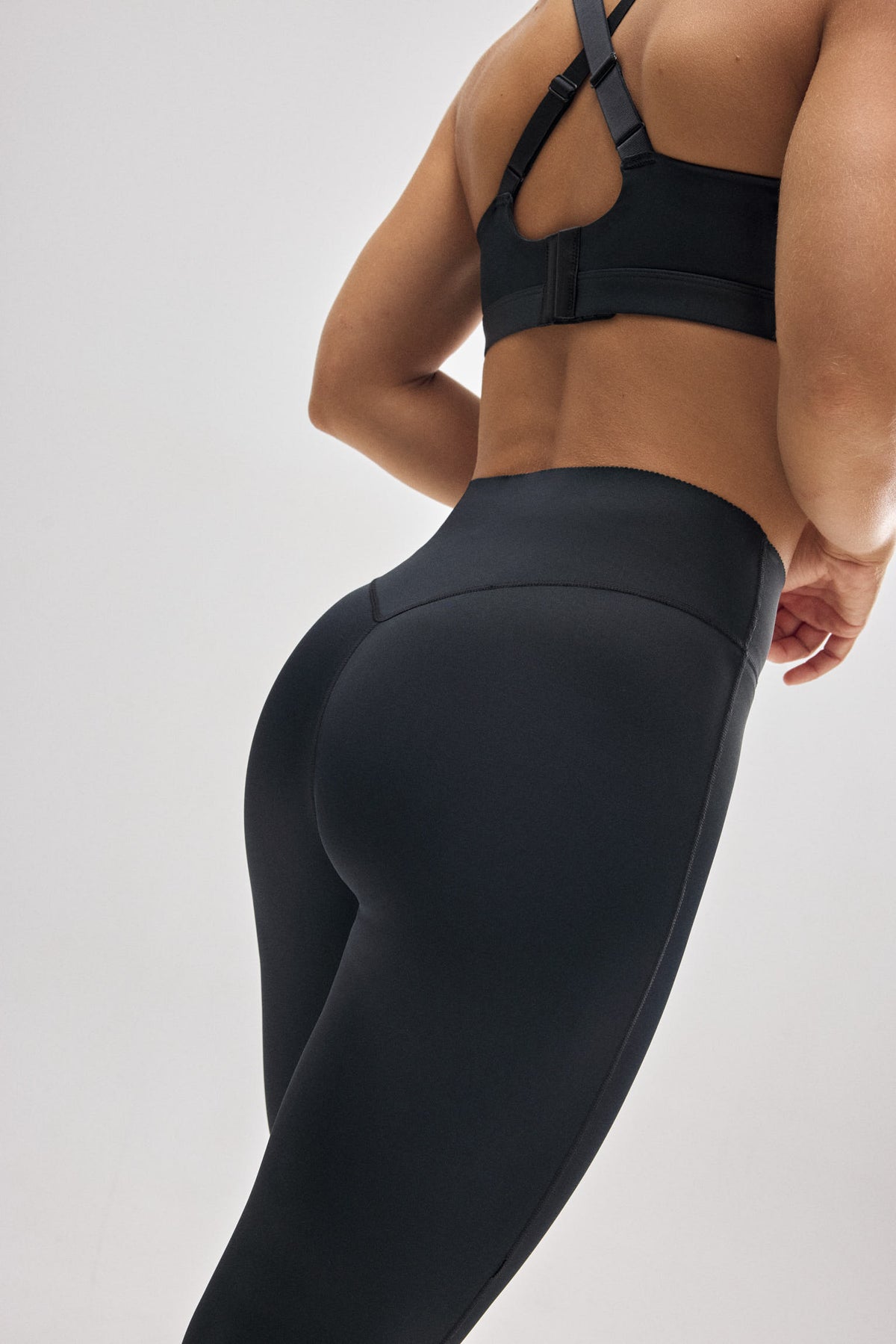 70925-5-leggings-deportivos-efecto-vientre-plano-negro