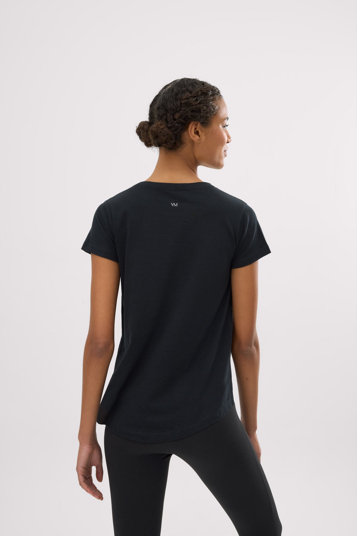 Camiseta algodón básica estilo deportivo negro - Ysabel Mora