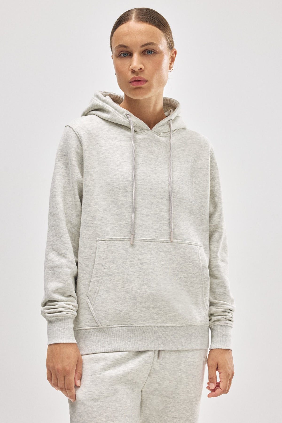 70942-1-sudadera-con-capucha-ajustable-interior-afelpado-gris