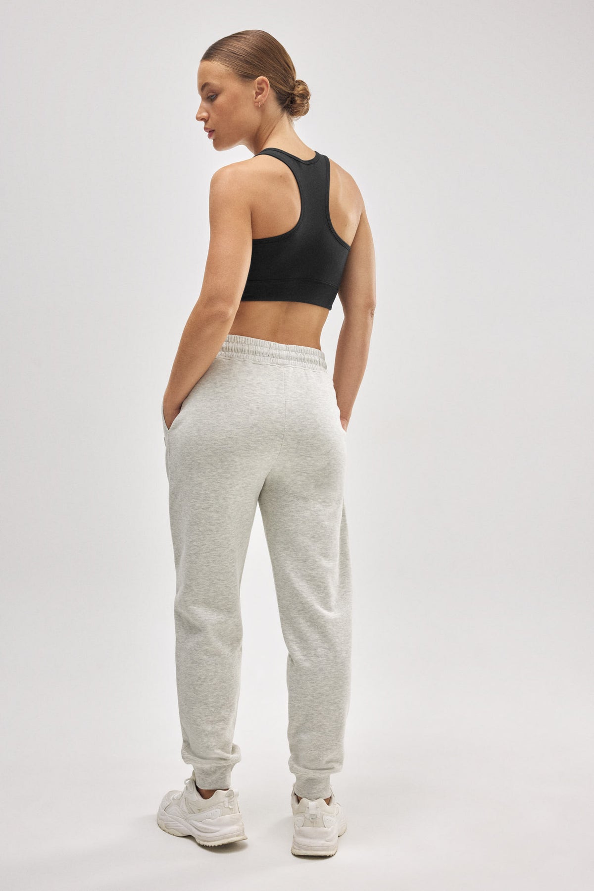 70943-3-pantalon-jogger-deportivo-afelpado-con-cintura-ajustable-gris