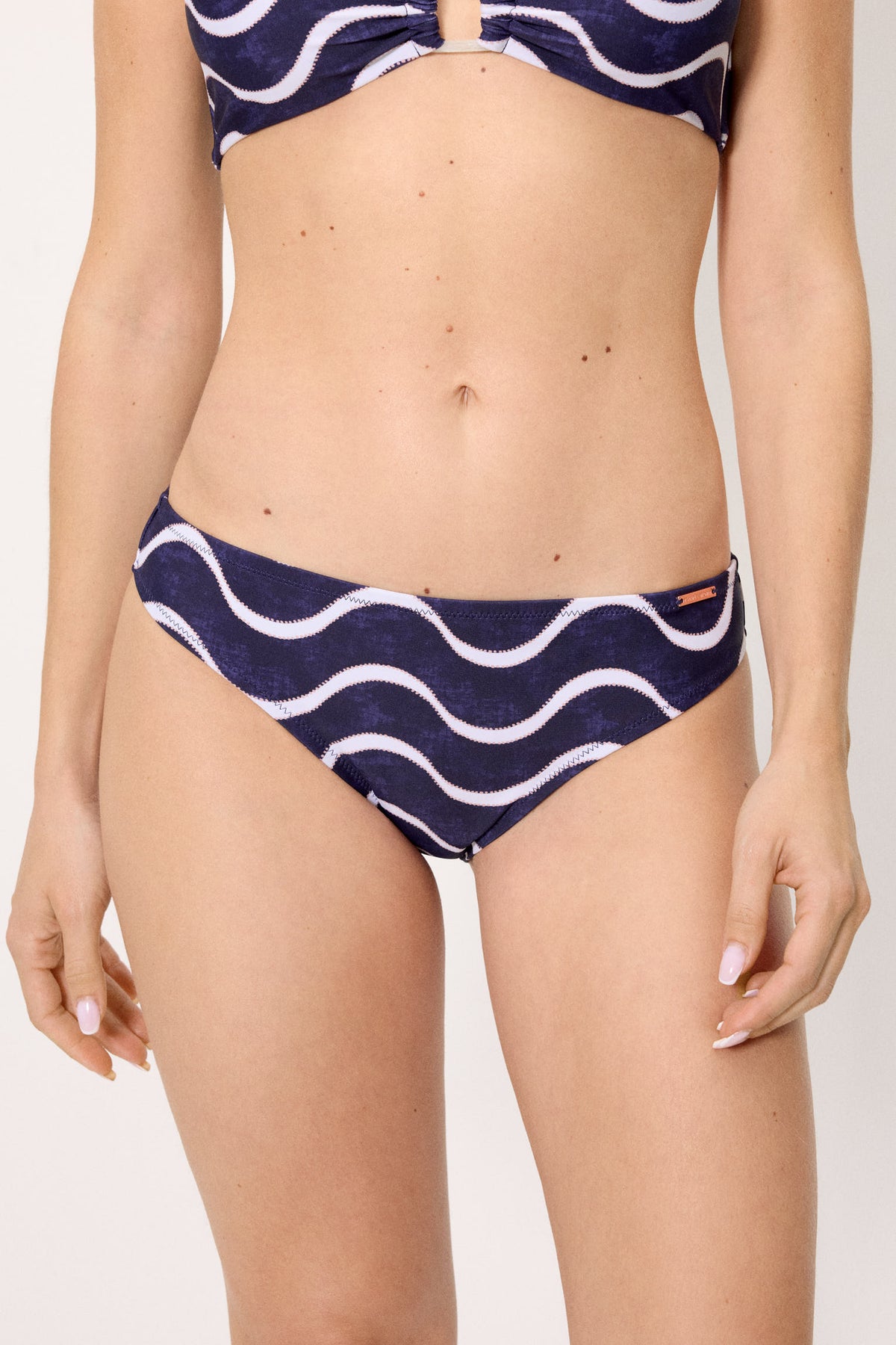 83223--braga-bikini-mujer-estampado-ondas-marino--ysabel-mora