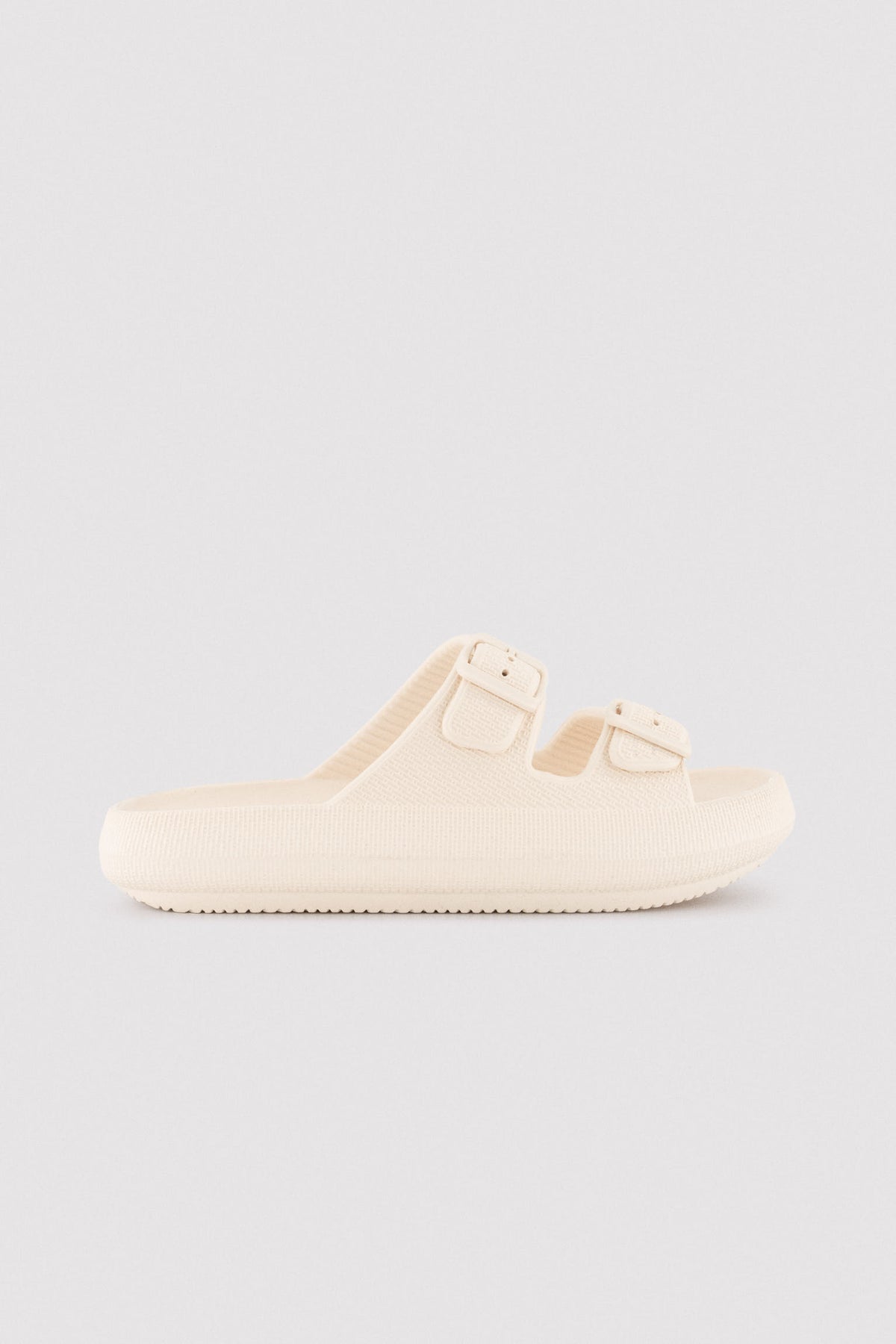 86196-beige-claro-chanclas-de-playa-hebillas-antideslizantes-extra-comfort-marfil-ysabel-mora
