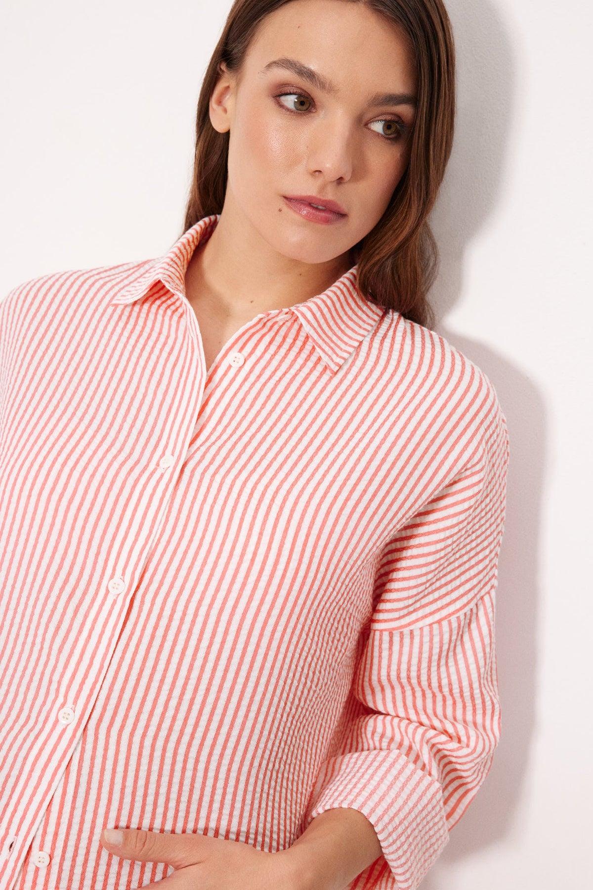 86246-camisa-larga-bambula-rayas-rosa