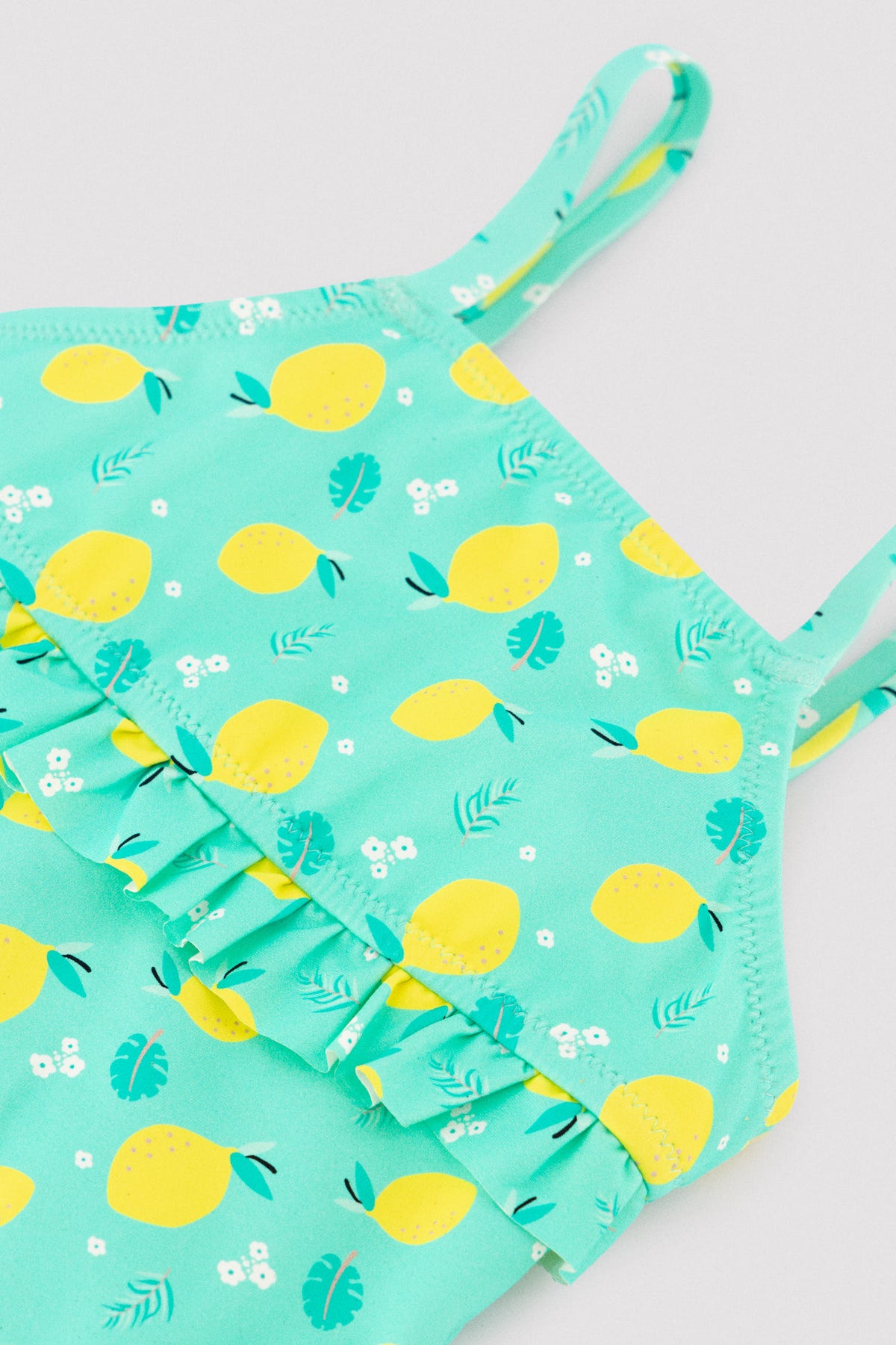 Bañador niña detalle volante estampado limones - Ysabel Mora