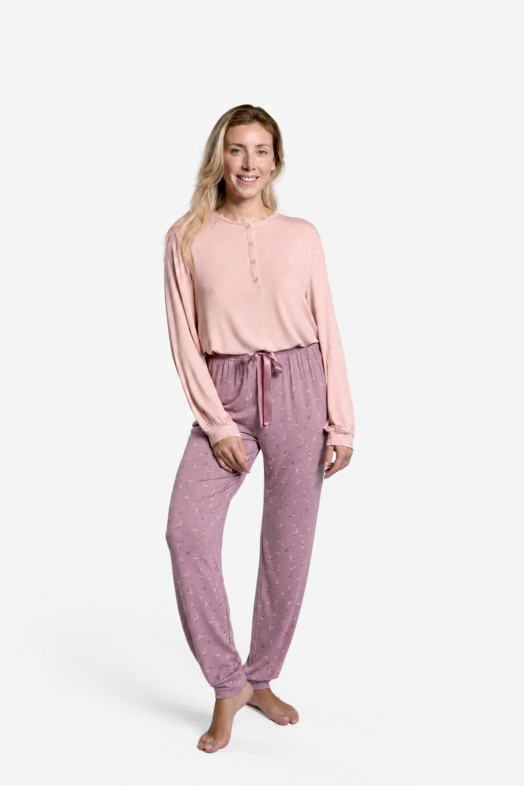 Pyjama long léger femme rose à petites fleurs
